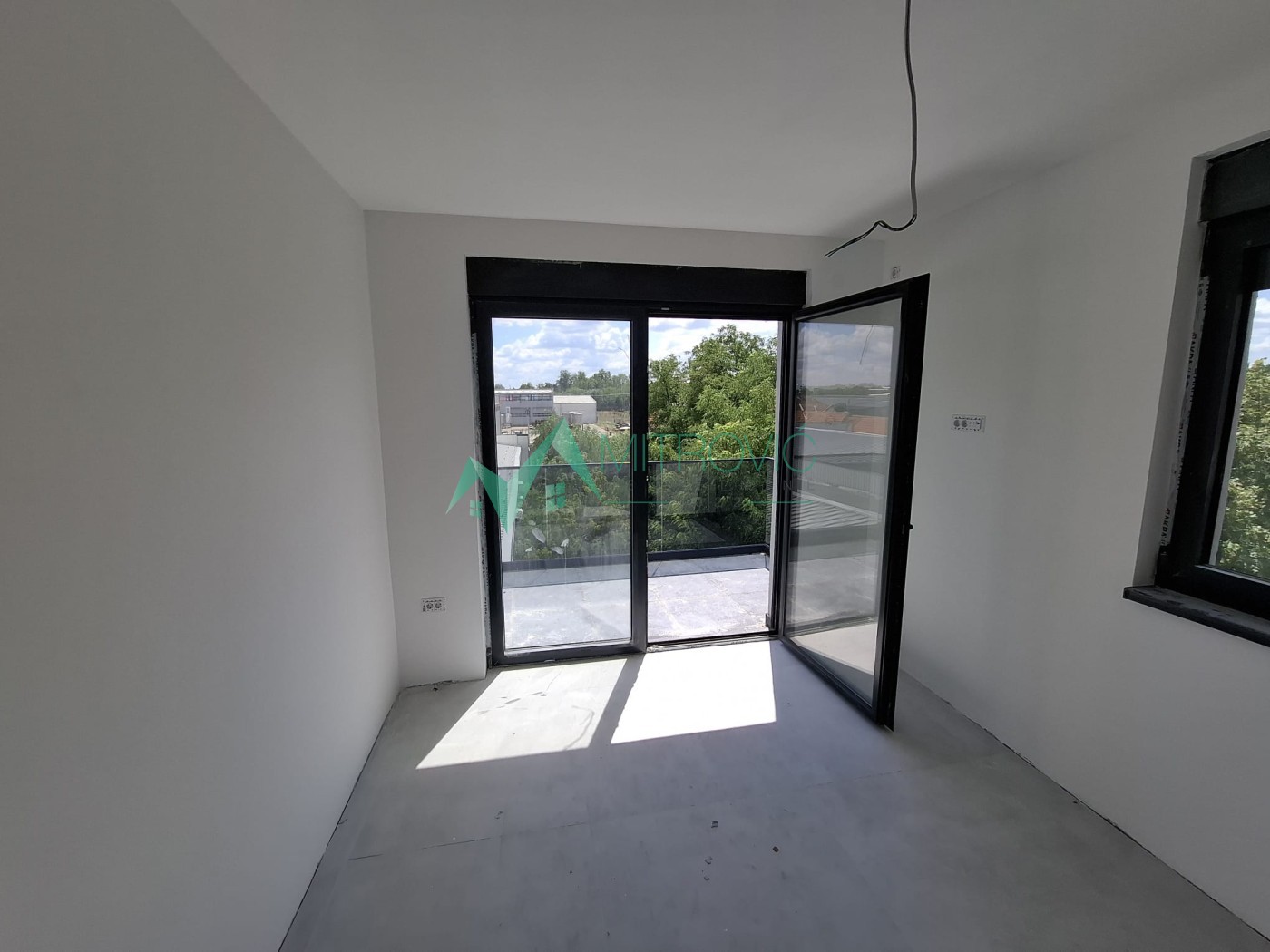 stanovi-9-5-re-zrenjanin-1004557-e8xhp Trosoban stan na prodaju, Zrenjanin, 330m², 566.500 €