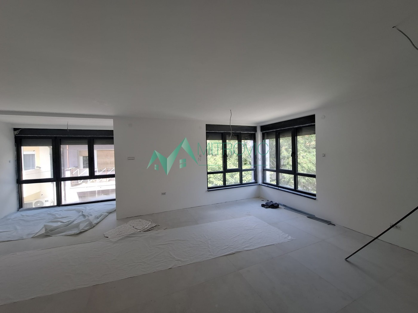stanovi-9-5-re-zrenjanin-1004557-i4wue Trosoban stan na prodaju, Zrenjanin, 330m², 566.500 €