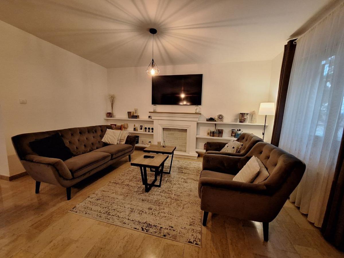 08ojj7gz63-photo-2024-08-19-10-54-06-3- Kuća na prodaju, Centar, Beočin, 254m², 397.000 €