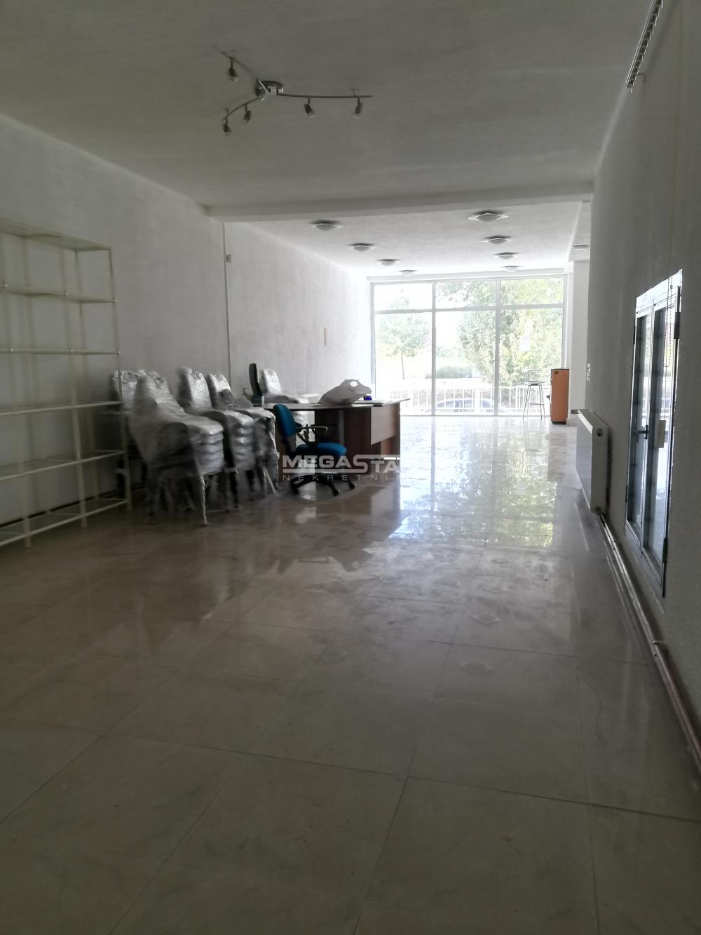 Lokal Prodaja Pančevo  382 m2