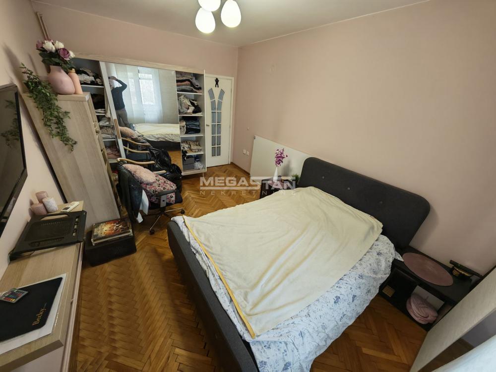 Kuća Prodaja Pančevo  240 m2