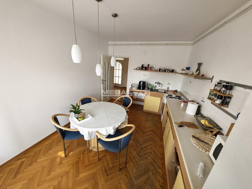 Kuća na prodaju, Margita, Pančevo, 240m², 320.000 €
