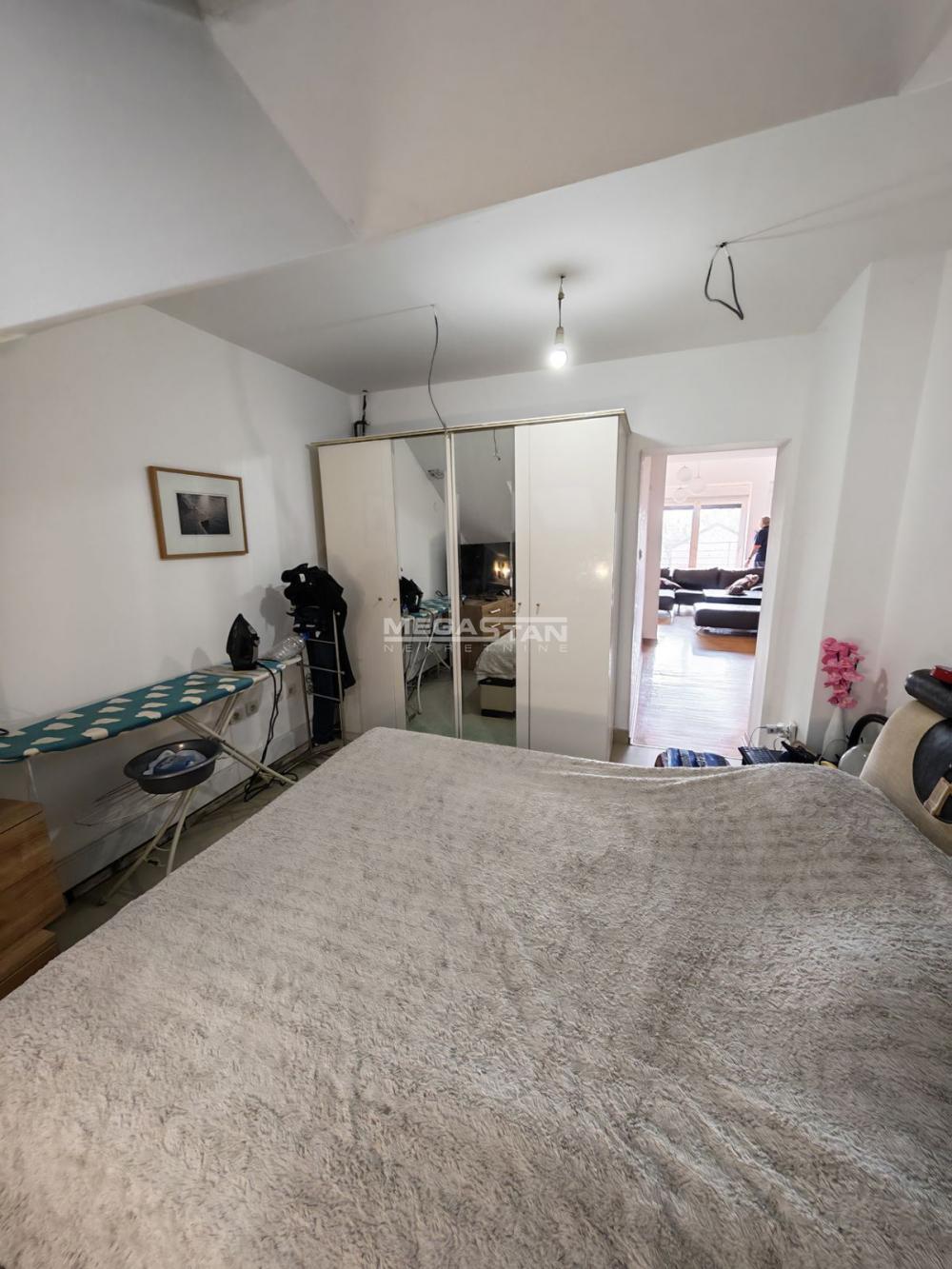 Kuća Prodaja Pančevo  240 m2