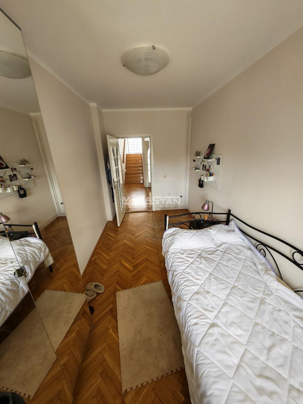 Kuća Prodaja Pančevo  240 m2