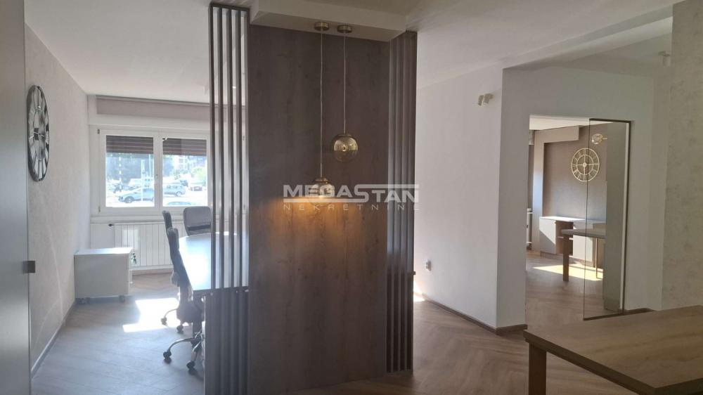 Lokal Izdavanje Beograd Blok 33 - Geneks 61 m2