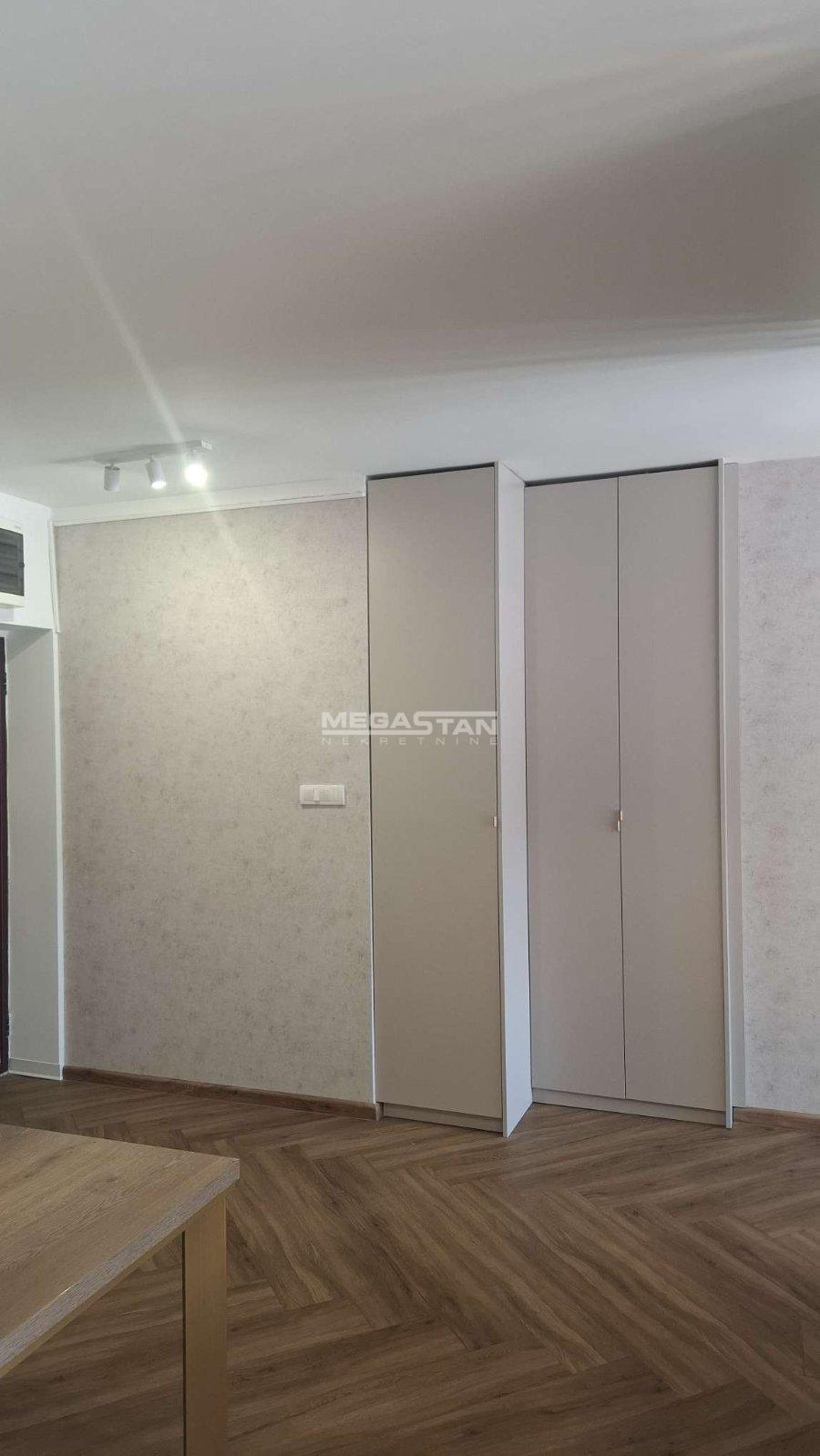 Lokal Izdavanje Beograd Blok 33 - Geneks 61 m2
