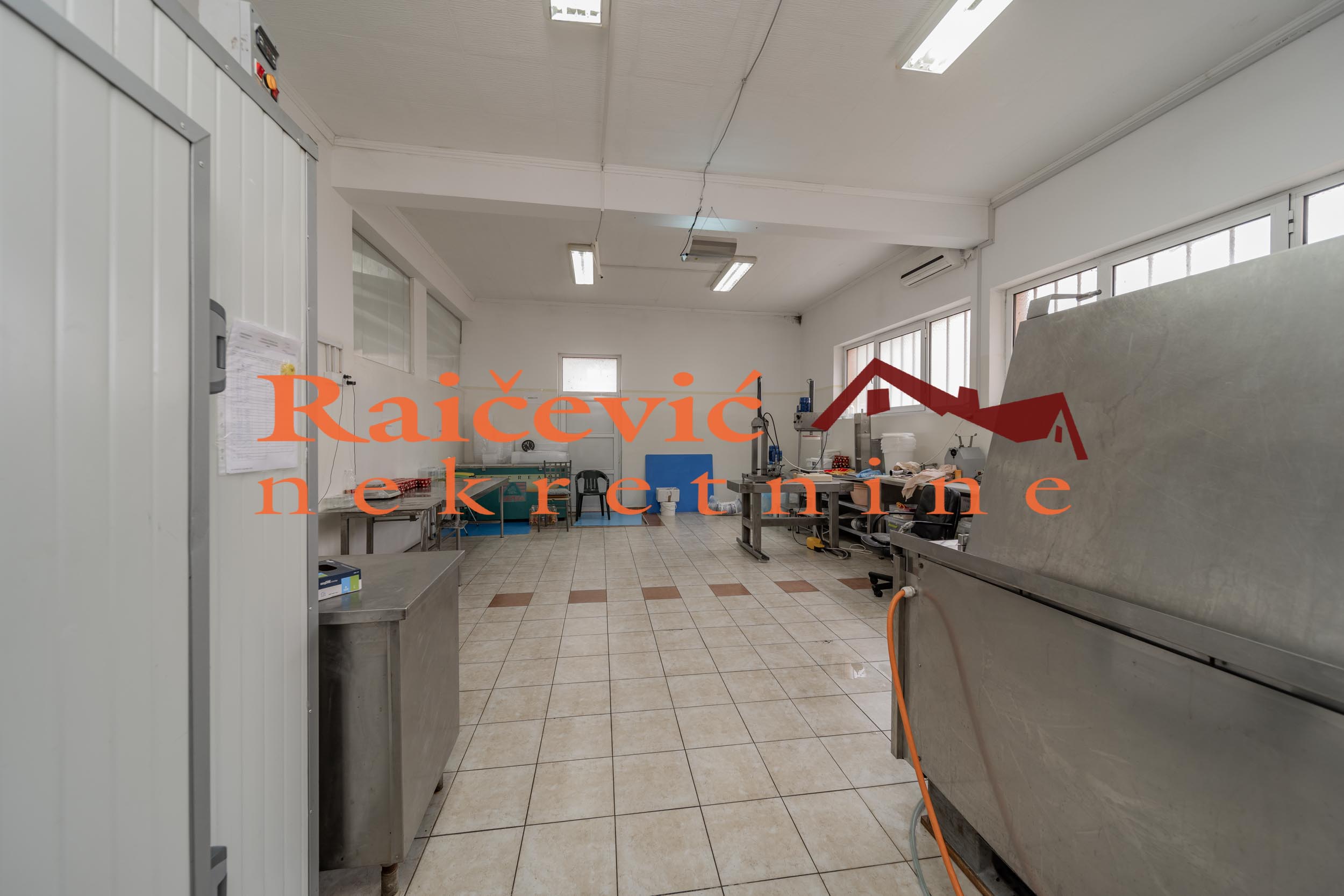 Lokal Prodaja Beograd Lokal Prodaja Beograd Vojvode Vlahovića 315 m2