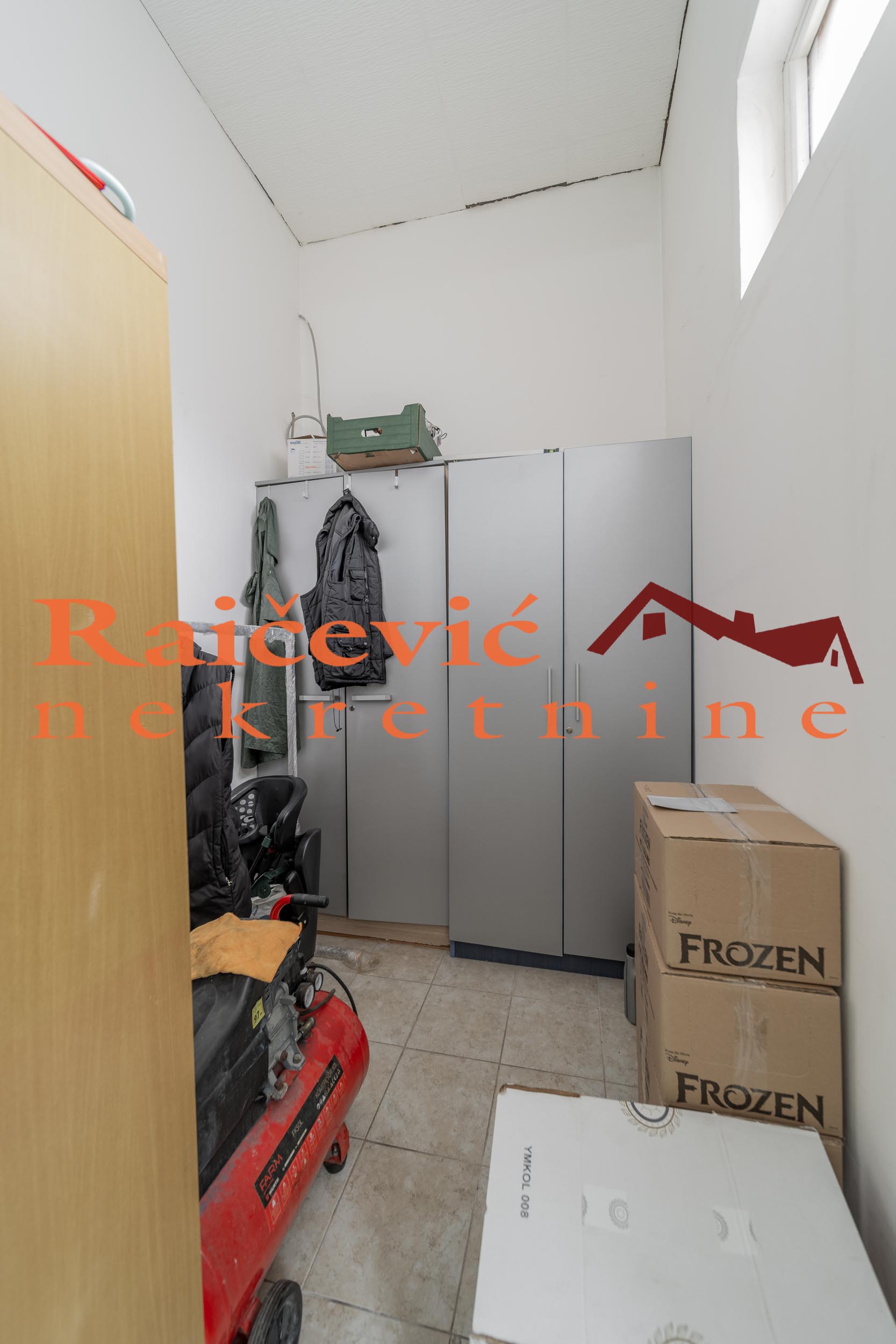 Lokal Prodaja Beograd Lokal Prodaja Beograd Vojvode Vlahovića 315 m2
