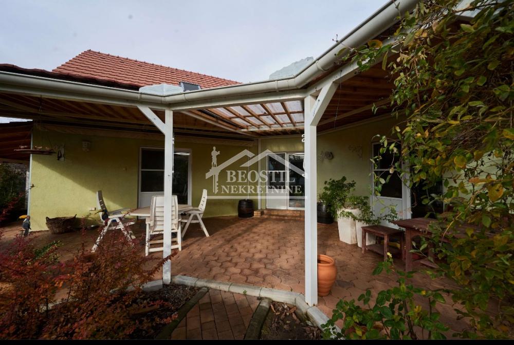 Kuća na prodaju, Centar, Kikinda, 304m², 295.000 €