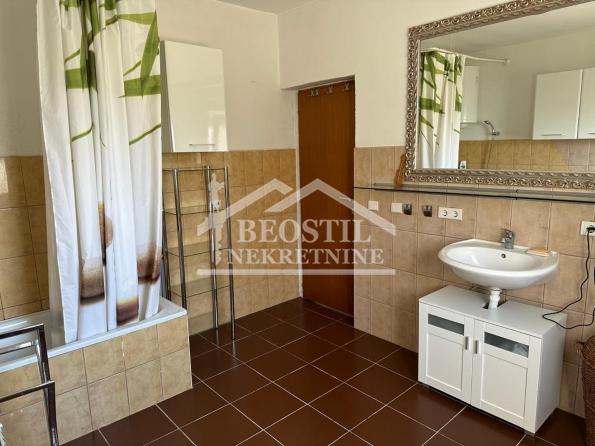 Kuća Prodaja Stara Pazova  135 m2