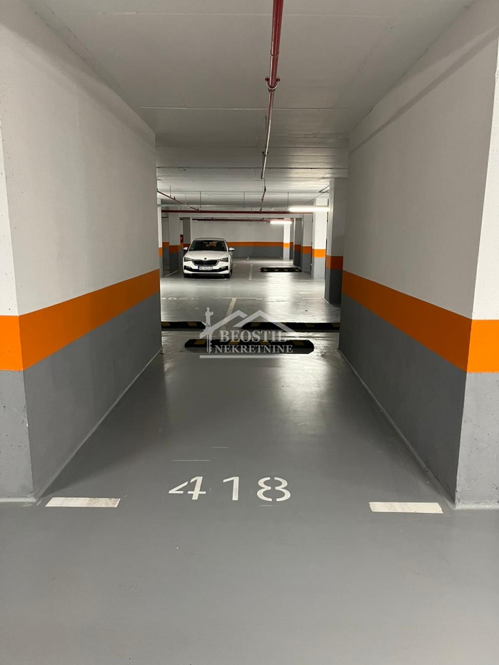 Garaža Prodaja Beograd Tošin Bunar 14.4 m2