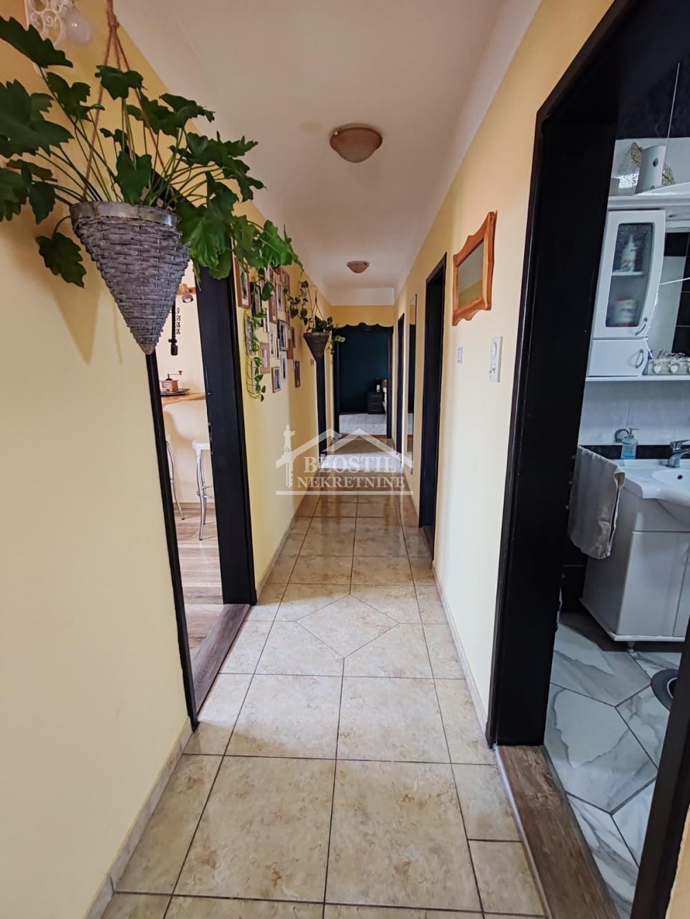 132025008_15_20260424085717 Kuća na prodaju, Centar, Ruma, 221m², 245.000 €