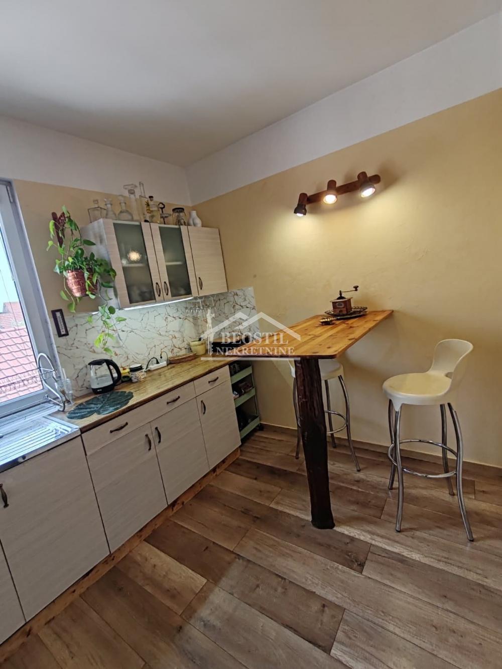132025008_16_20260424085717 Kuća na prodaju, Centar, Ruma, 221m², 245.000 €