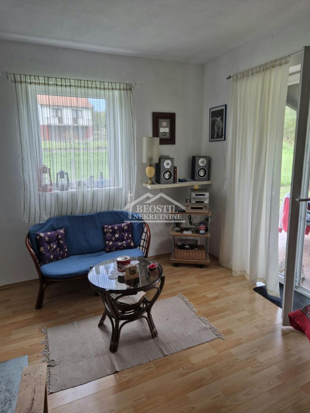 Kuća Prodaja Beograd Kuća Prodaja Beograd Mislođin 62 m2