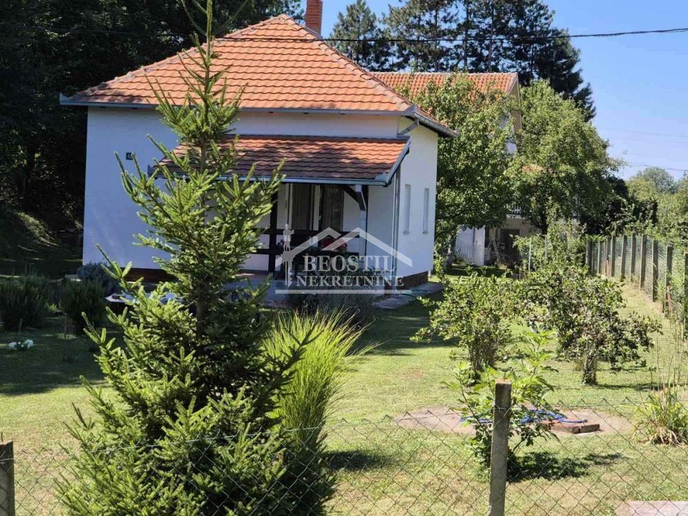 Kuća Prodaja Beograd Kuća Prodaja Beograd Mislođin 62 m2