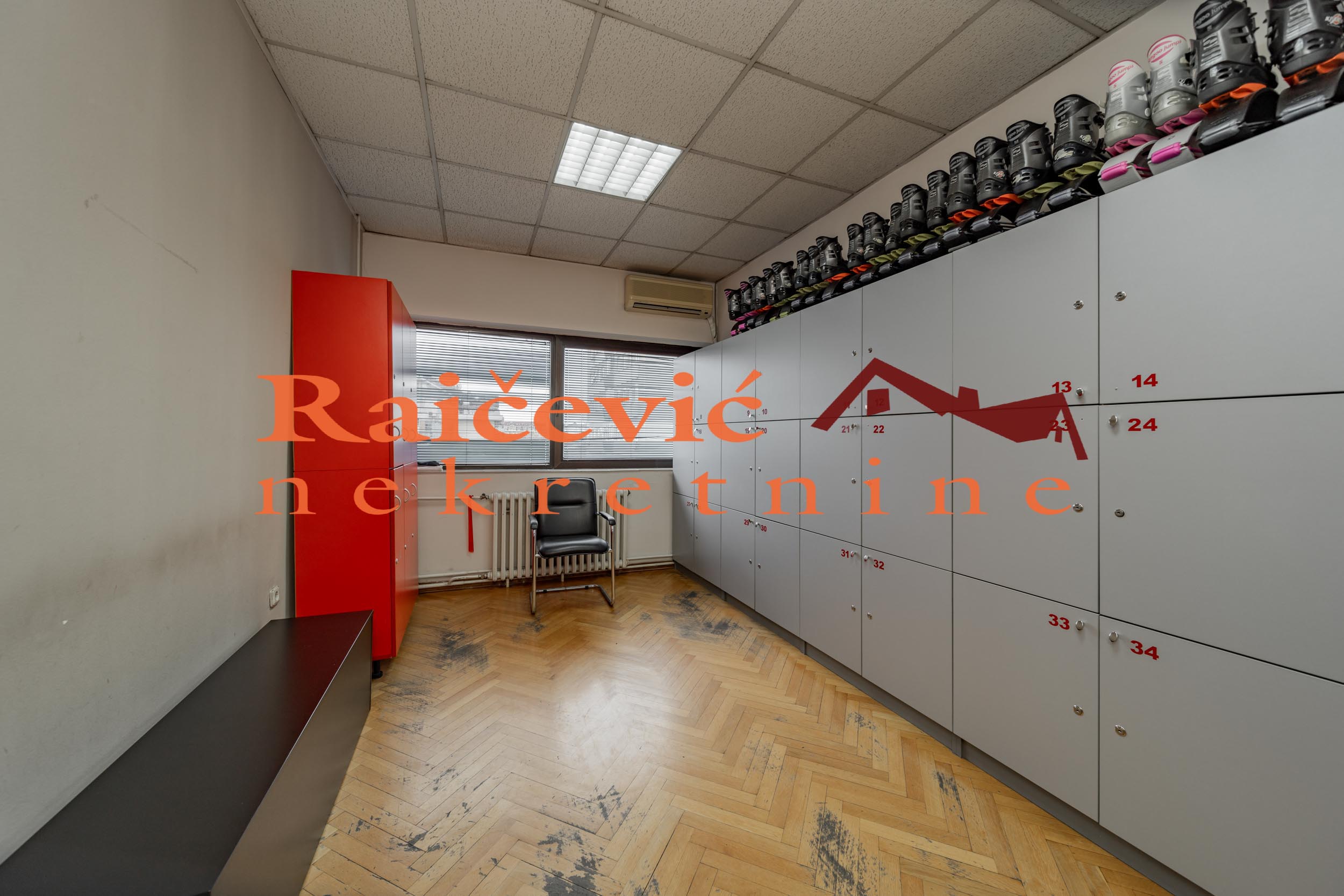 138184 Lokal na prodaju, Banovo Brdo, Beograd, 273m², 4. sprat, 464.000 €