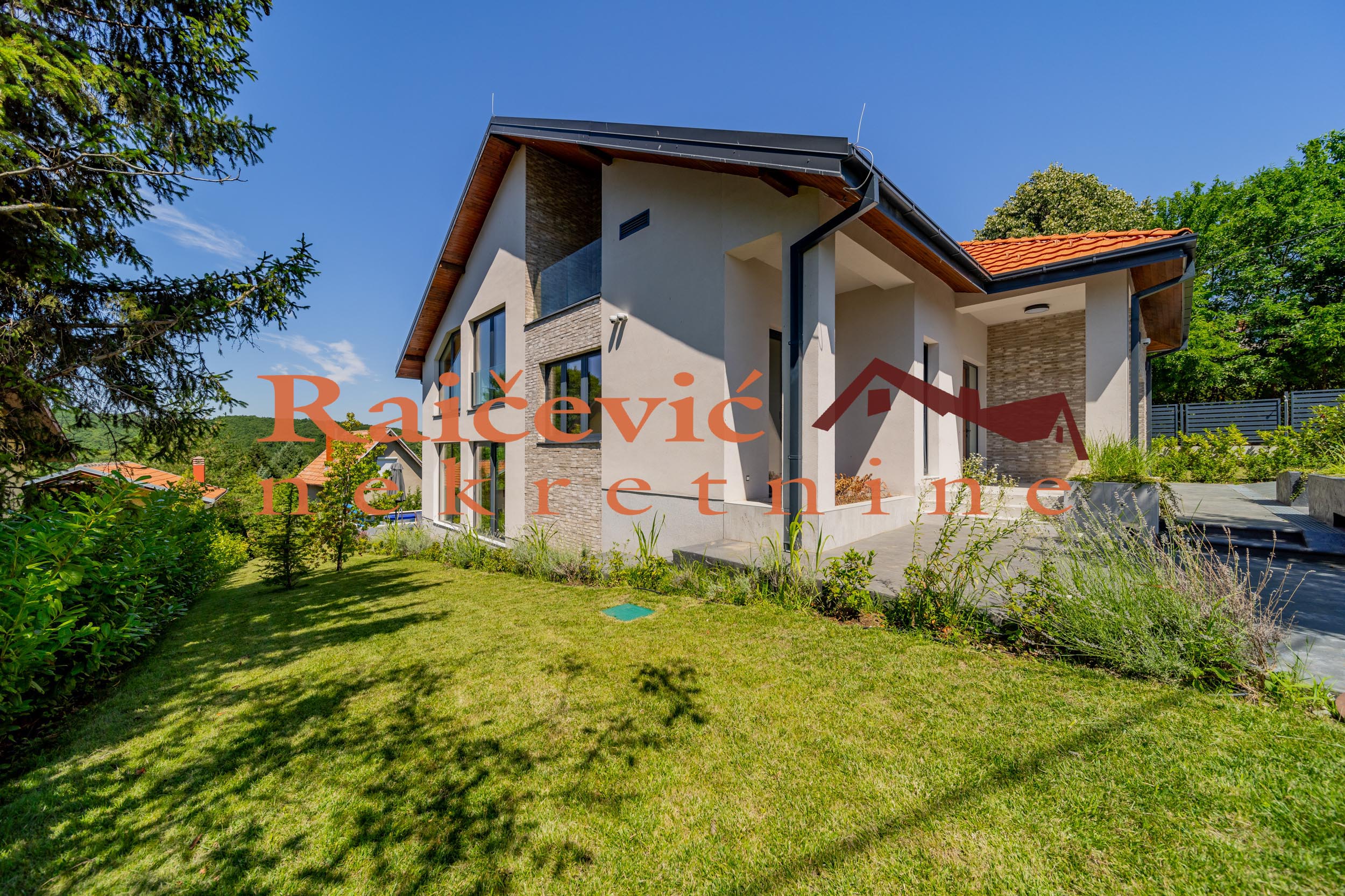 Kuća Prodaja Beograd Trebež 393 m2