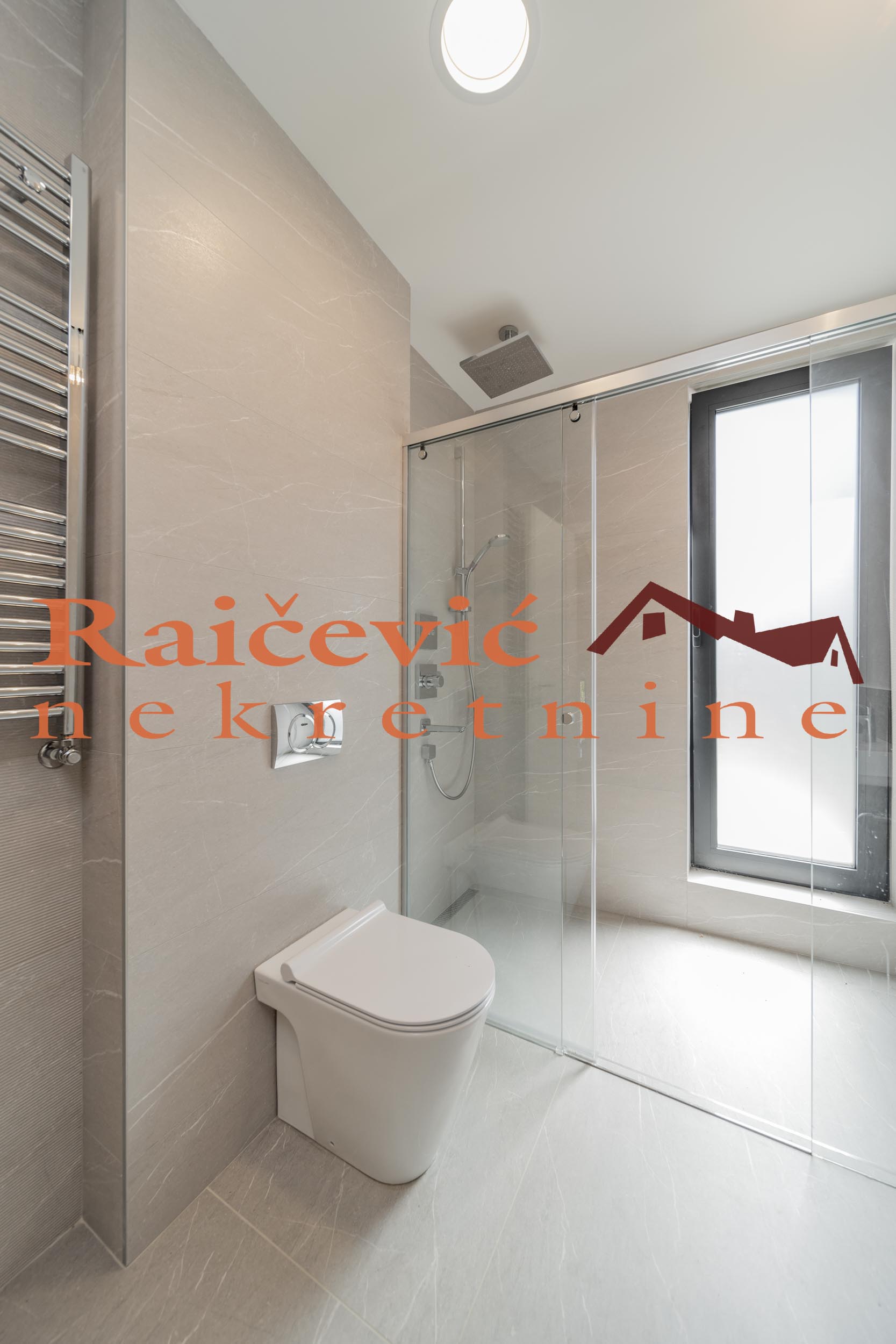Kuća na prodaju, Trebež, Beograd, 393m², 450.000 €
