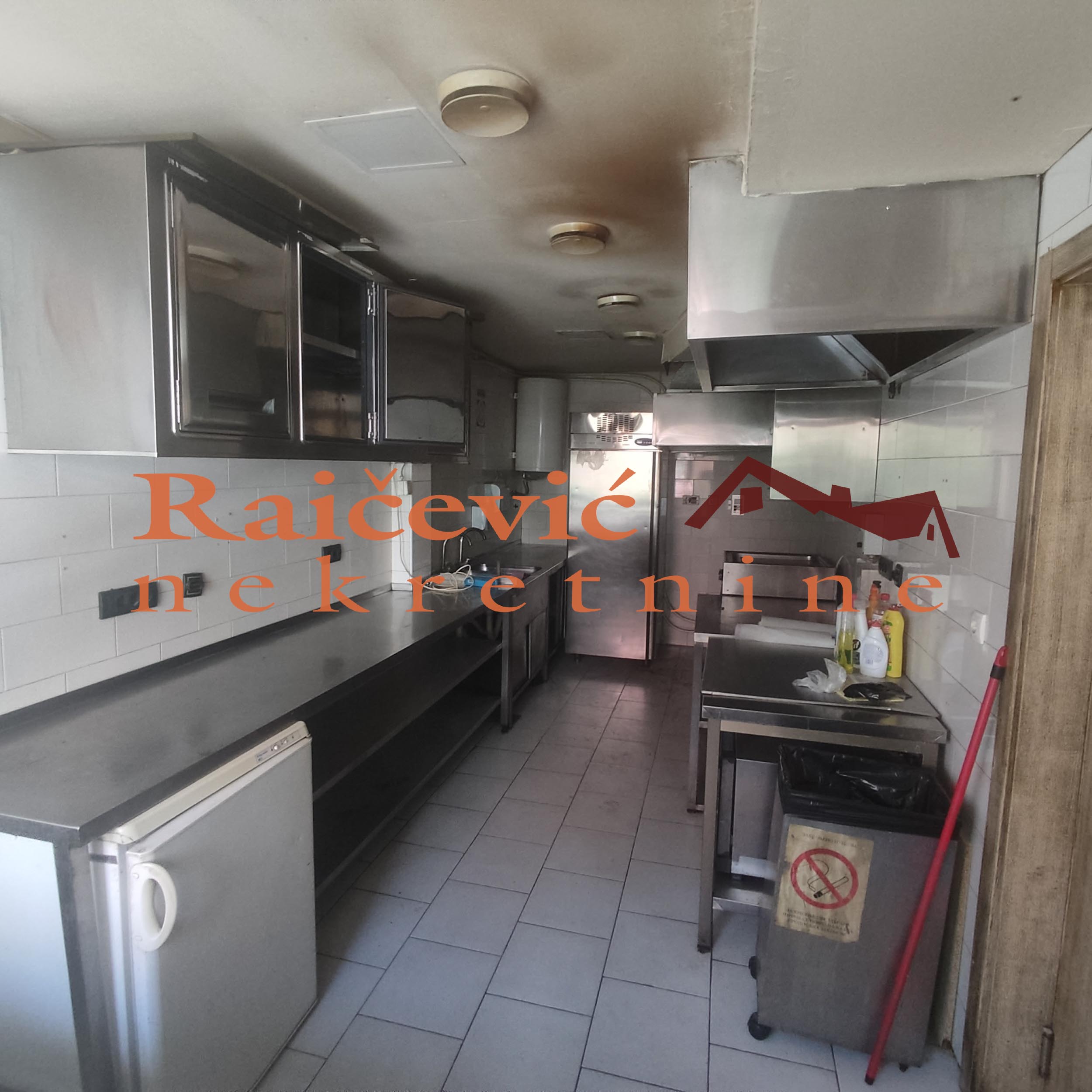 141293 Lokal na prodaju, Detelinara, 142m², 349.000 €