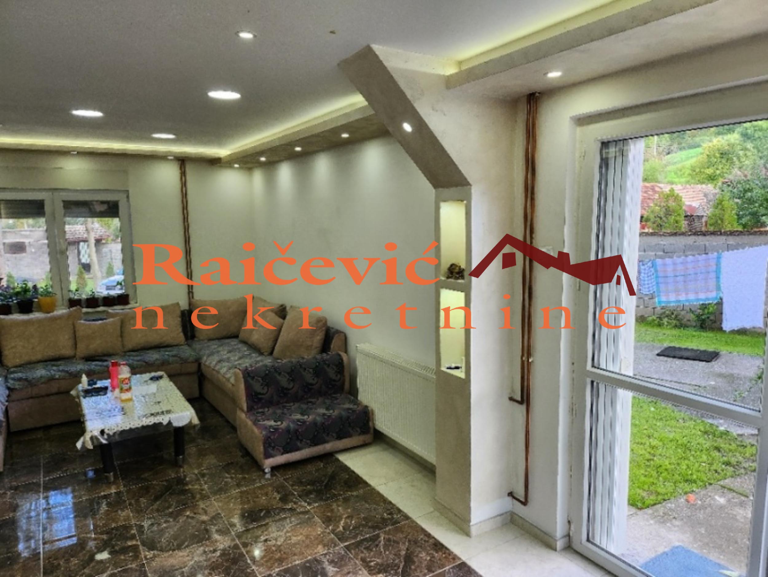 143398 Kuća Prodaja Beograd Ripanj 200 m2