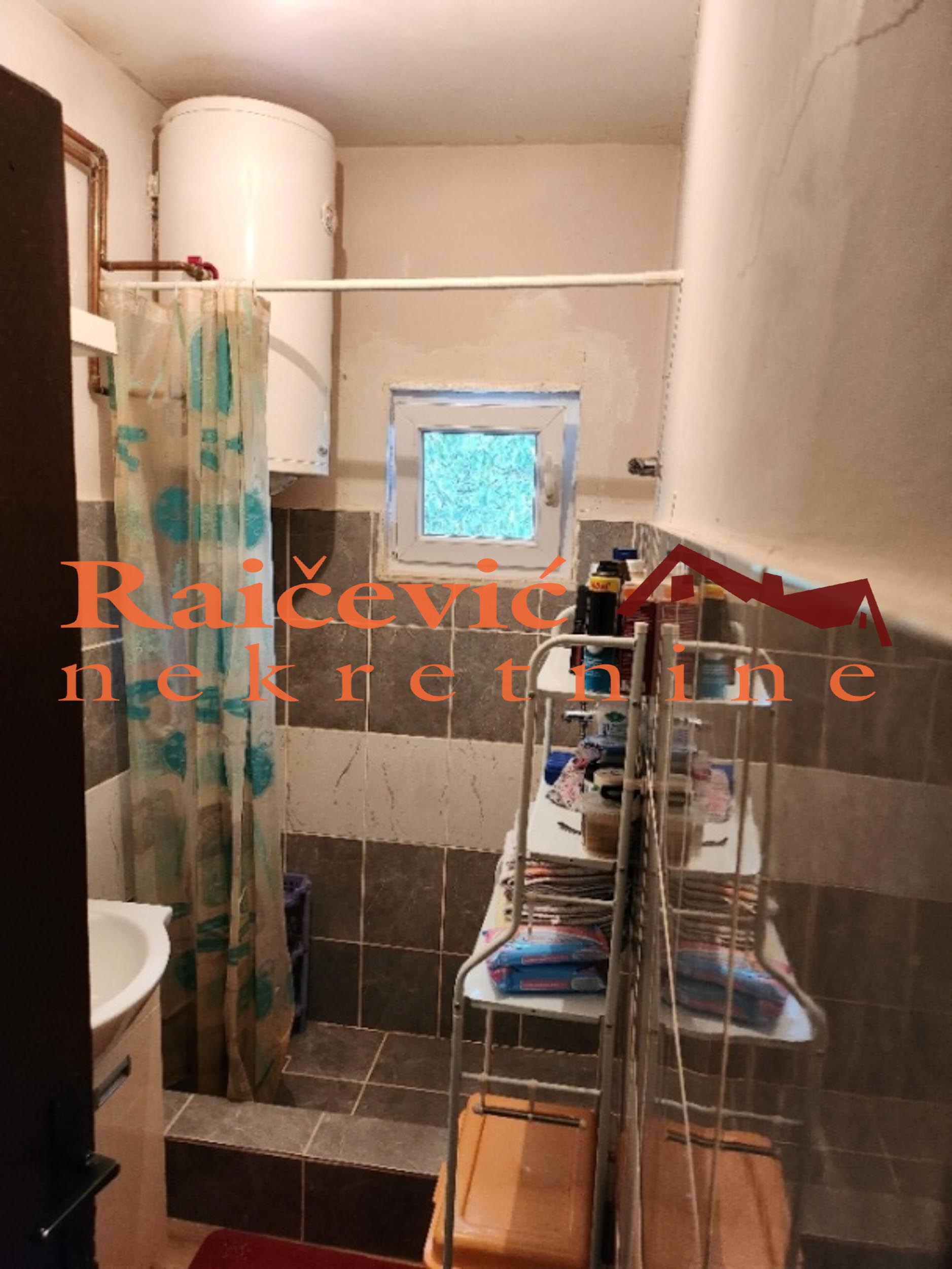 143399 Kuća Prodaja Beograd Ripanj 200 m2