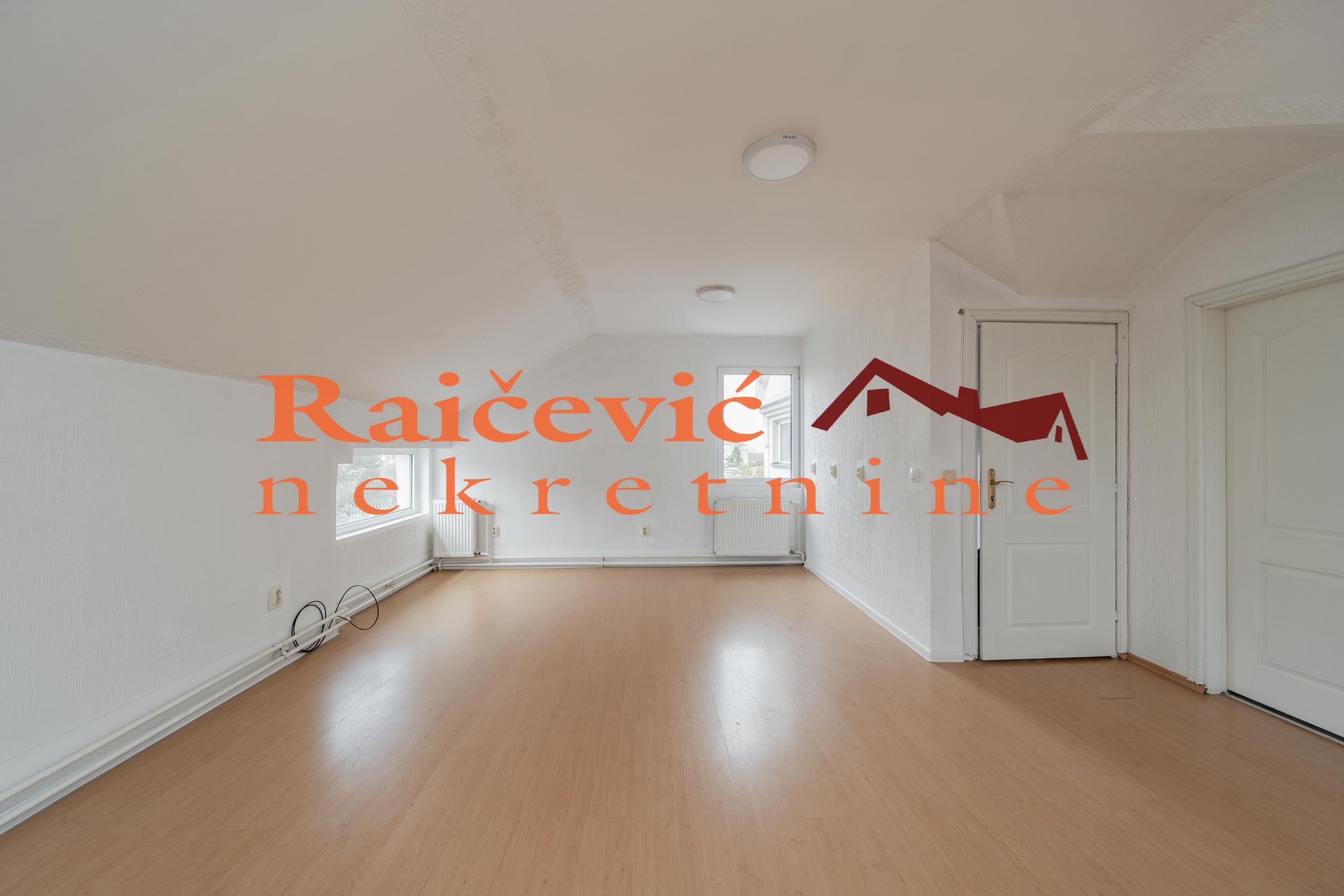 145646 Četvorosoban stan za izdavanje, Autokomanda, Beograd, 176m², 1.500 €/mes