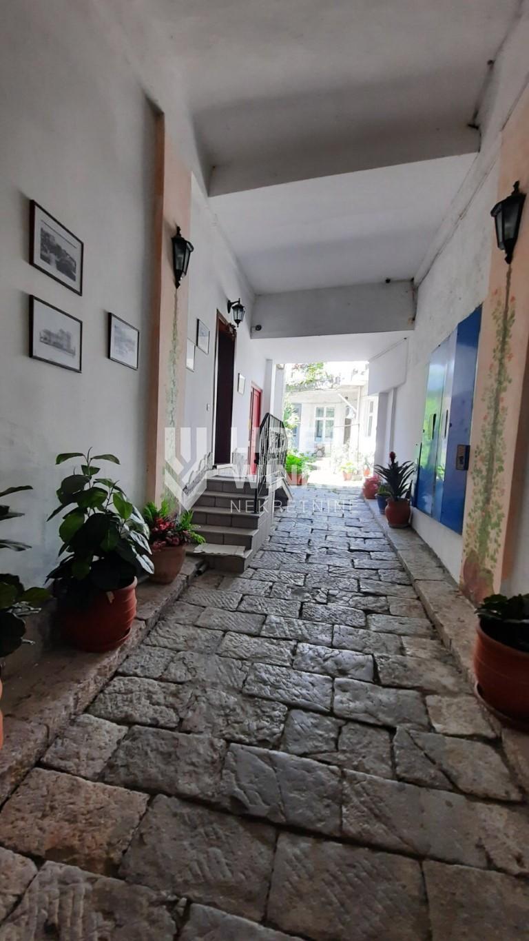 Stan Prodaja Beograd Kosančićev Venac 82 m2