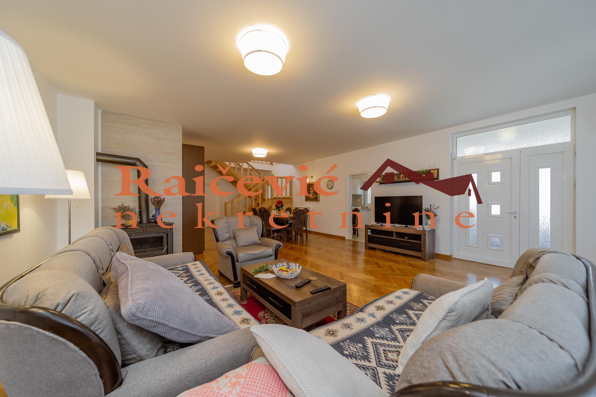 Kuća na prodaju, Sopot, Beograd, 257m², 375.000 €