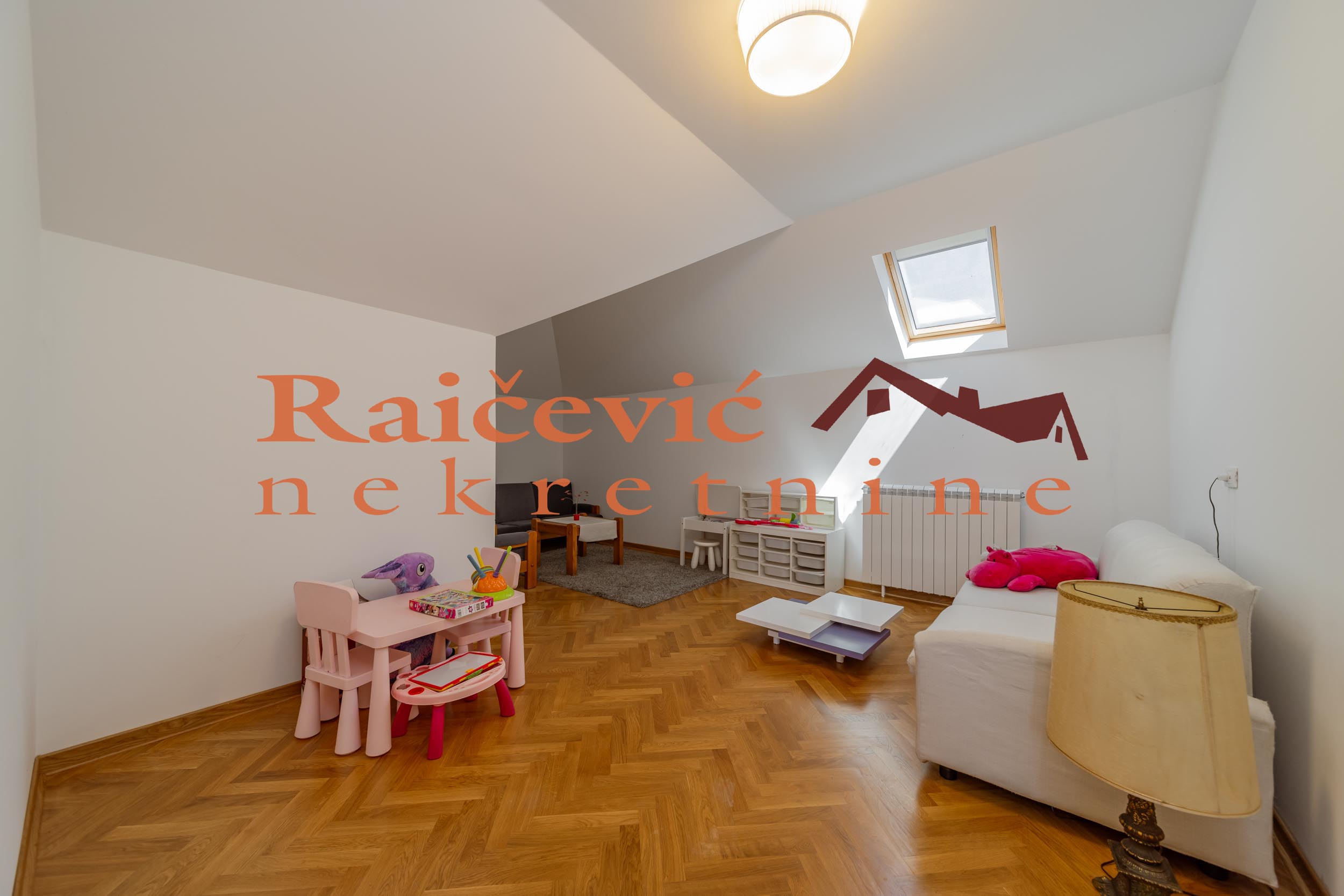 Kuća na prodaju, Sopot, Beograd, 257m², 375.000 €