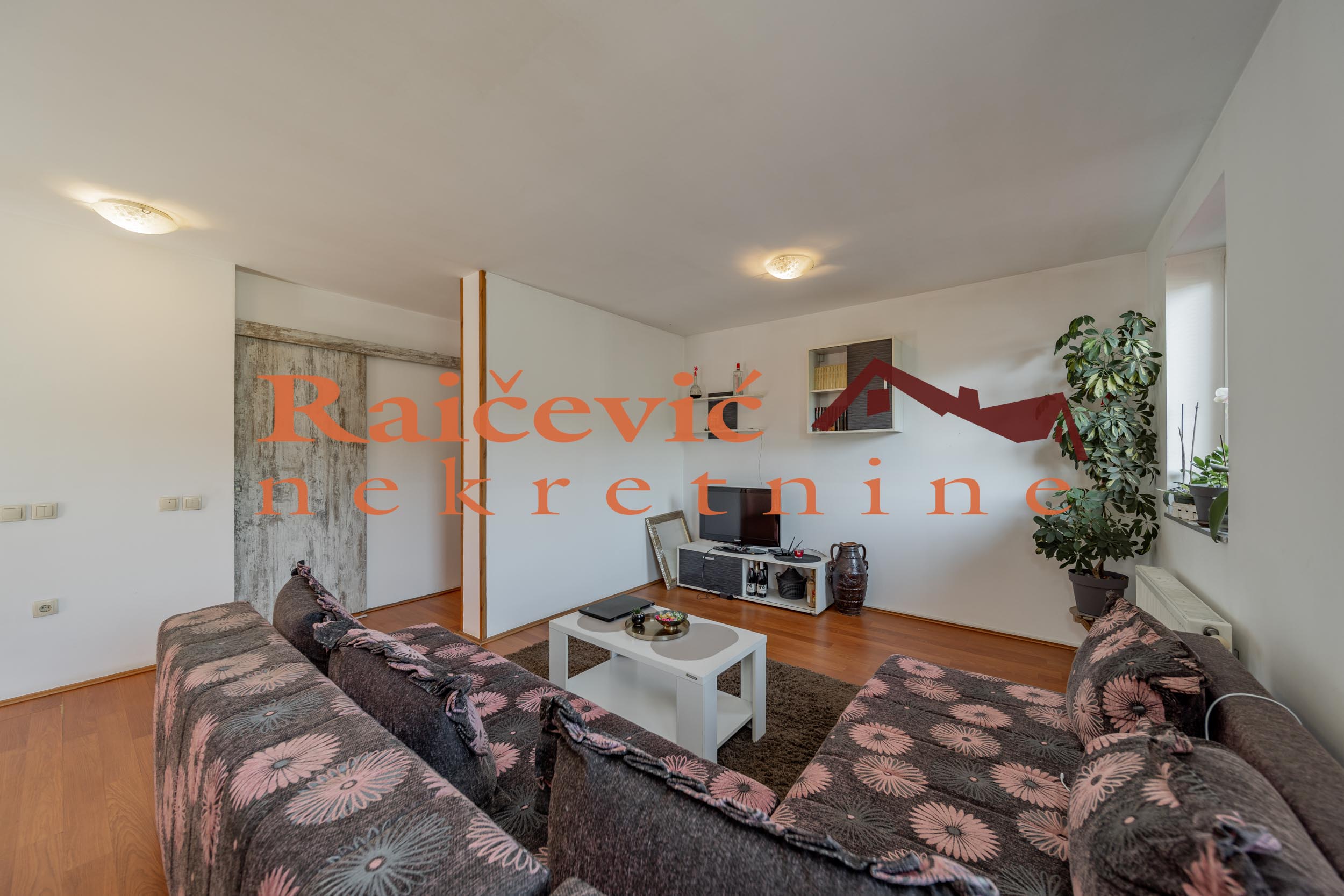 Kuća Prodaja Beograd Resnik 260 m2