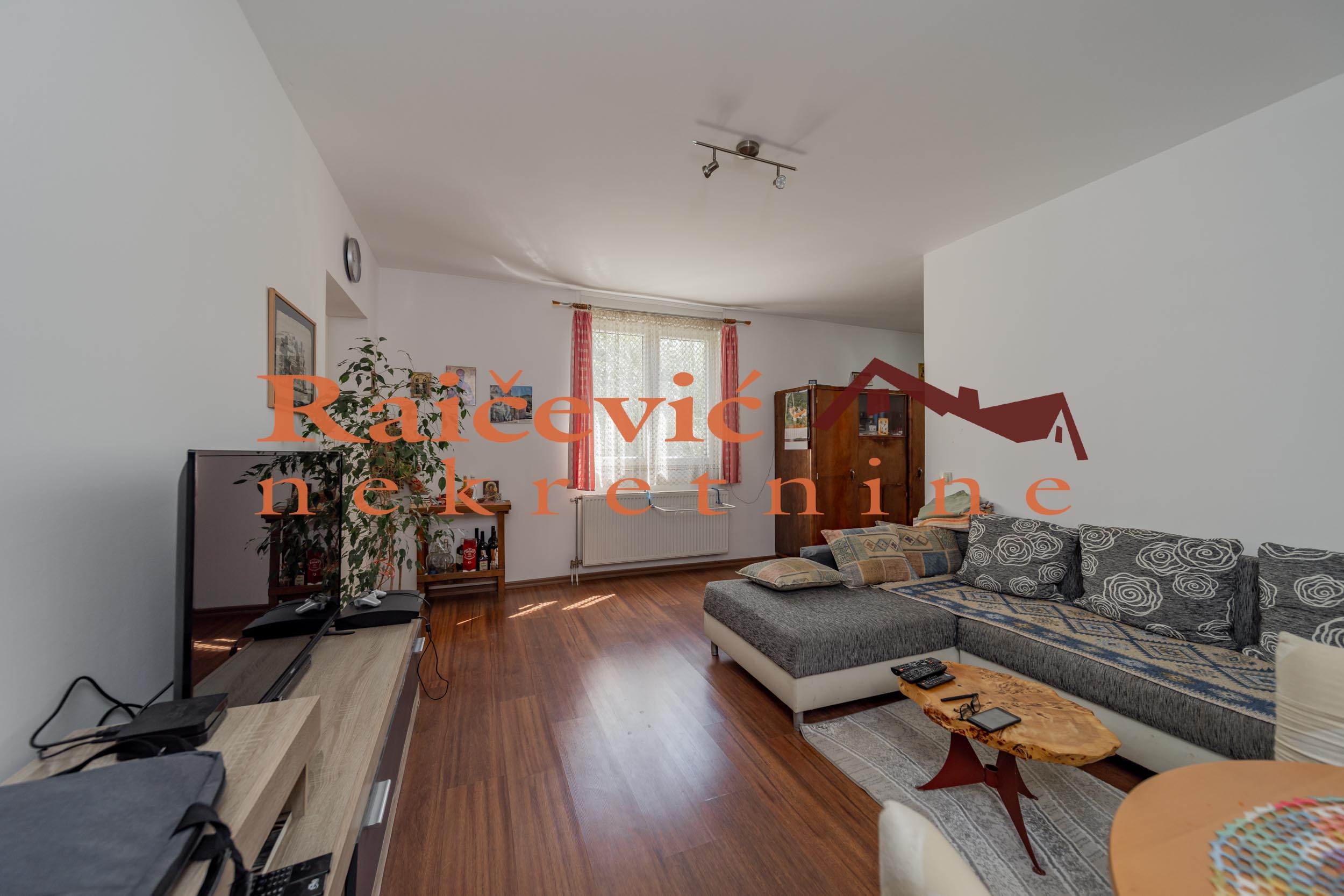 Kuća Prodaja Beograd Resnik 260 m2