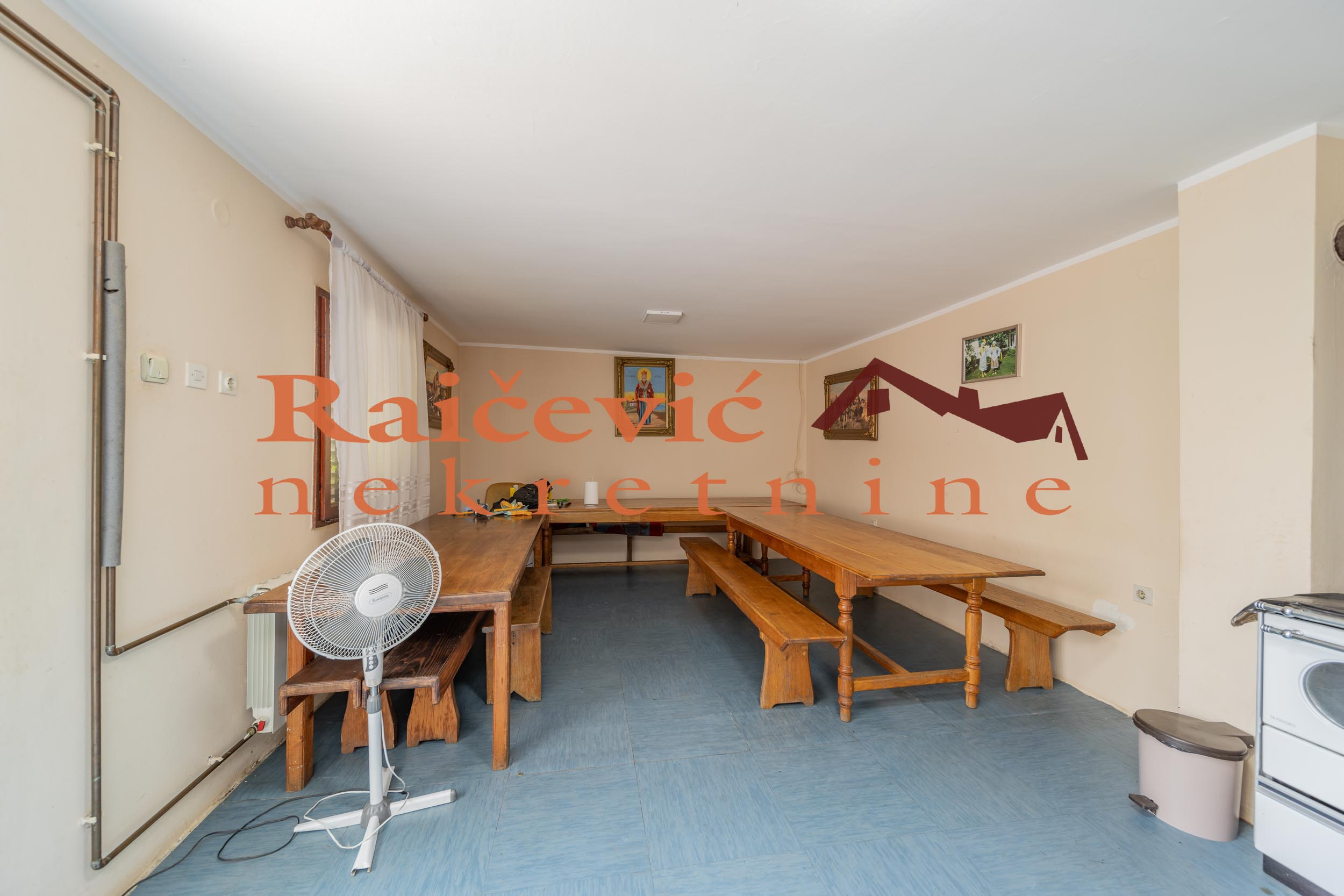 Kuća Prodaja Kuća Prodaja 484 m2