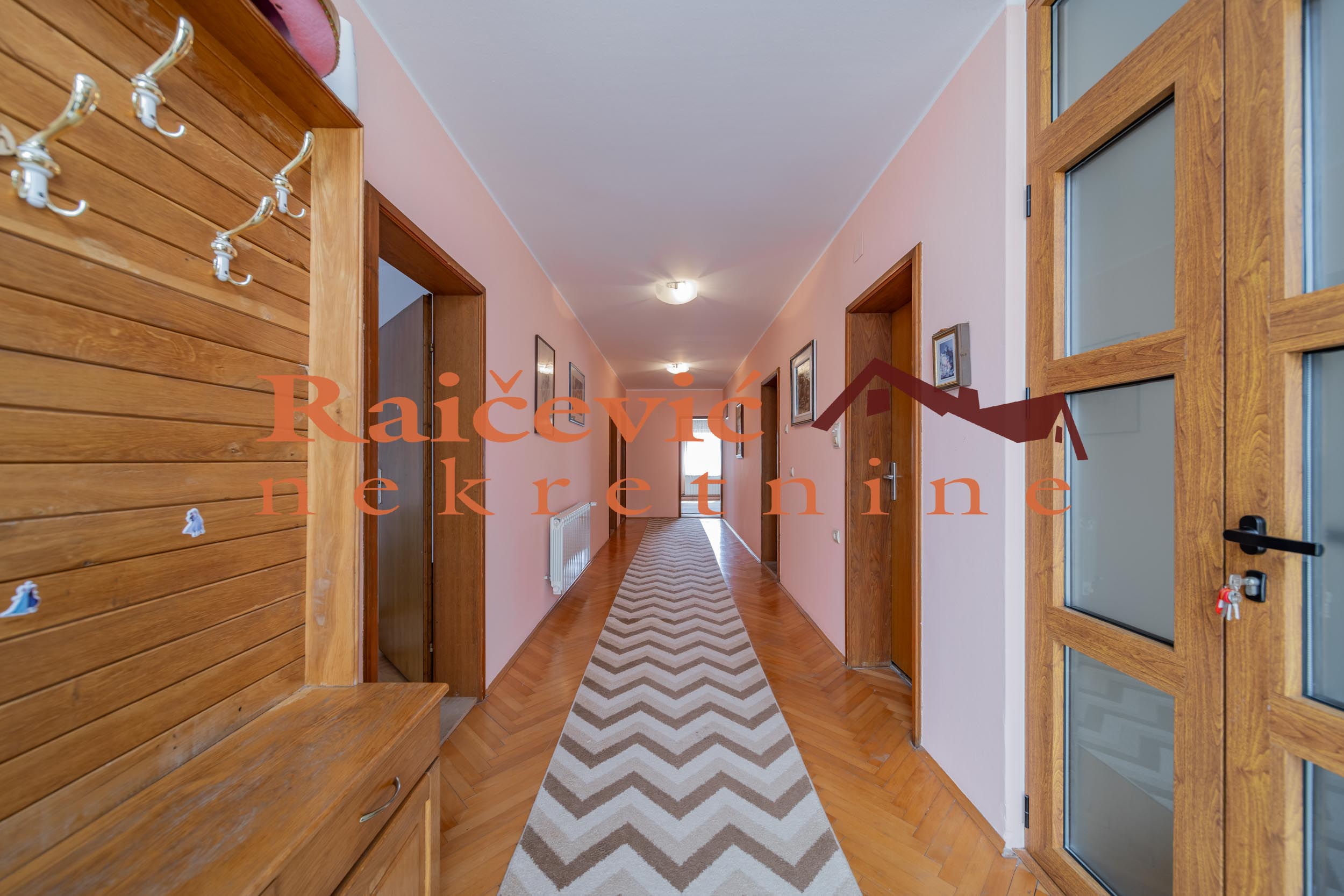 152451 Kuća Prodaja 484 m2