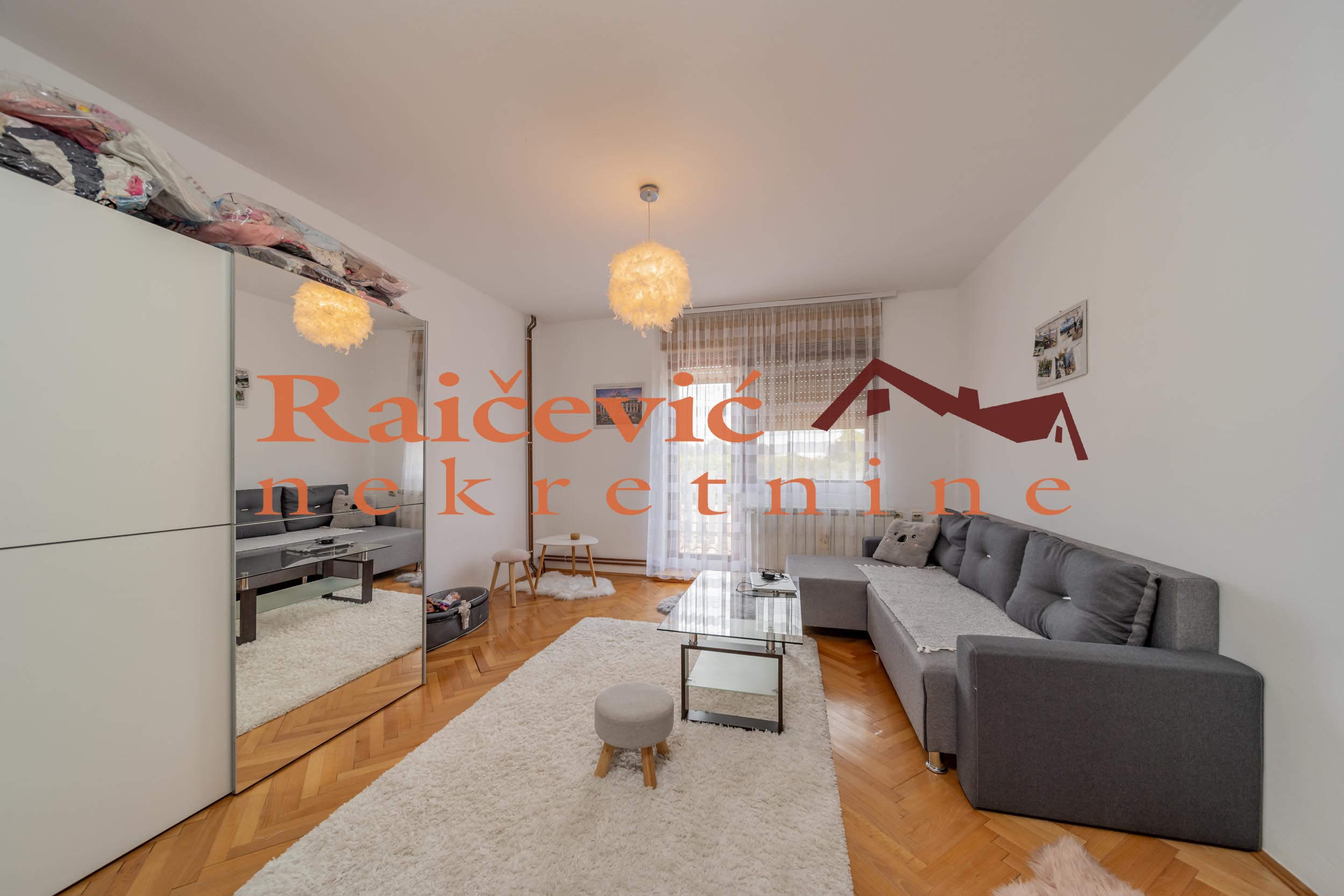 152452 Kuća na prodaju, Starcevo, 484m², 299.000 €