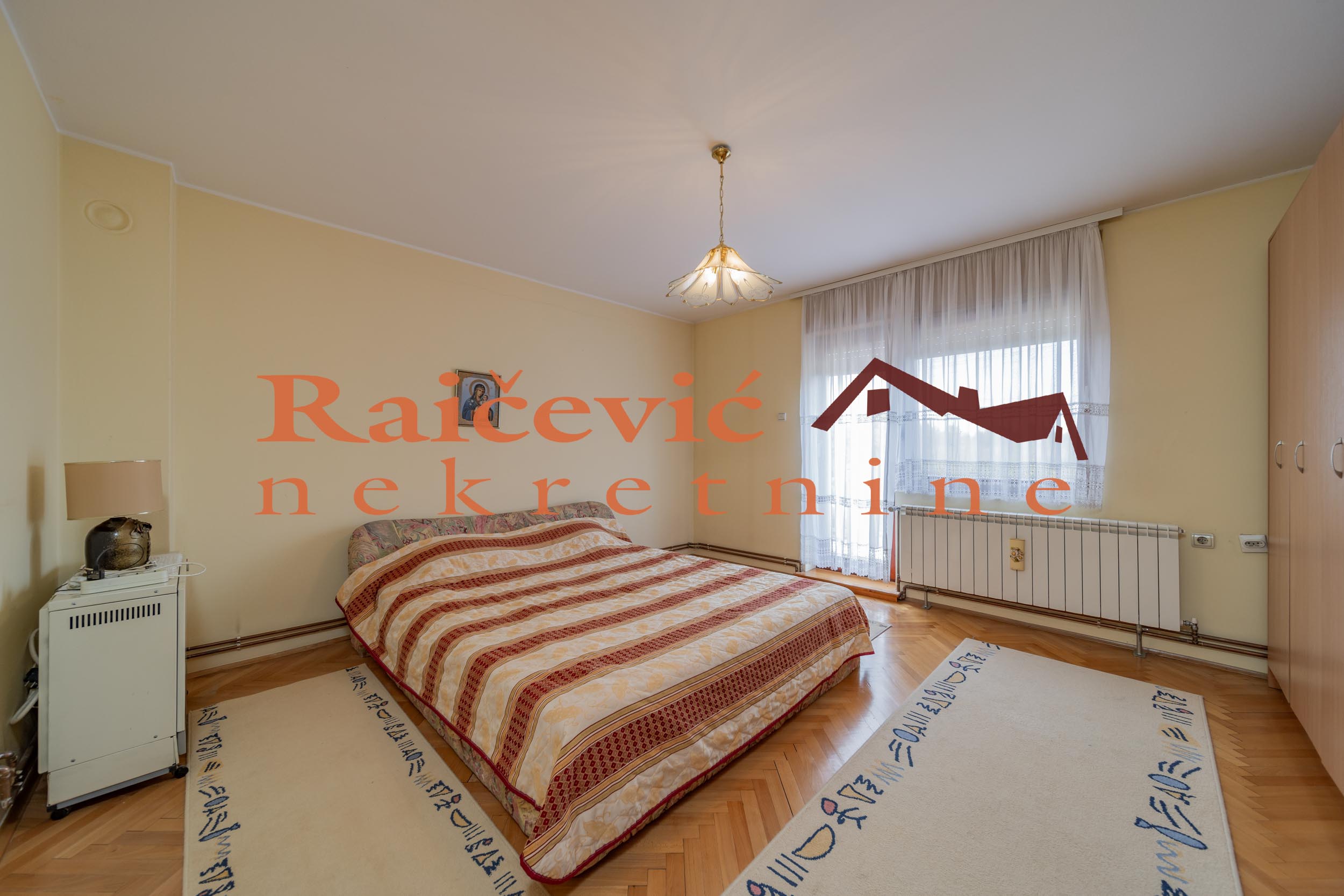 152453 Kuća na prodaju, Starcevo, 484m², 299.000 €