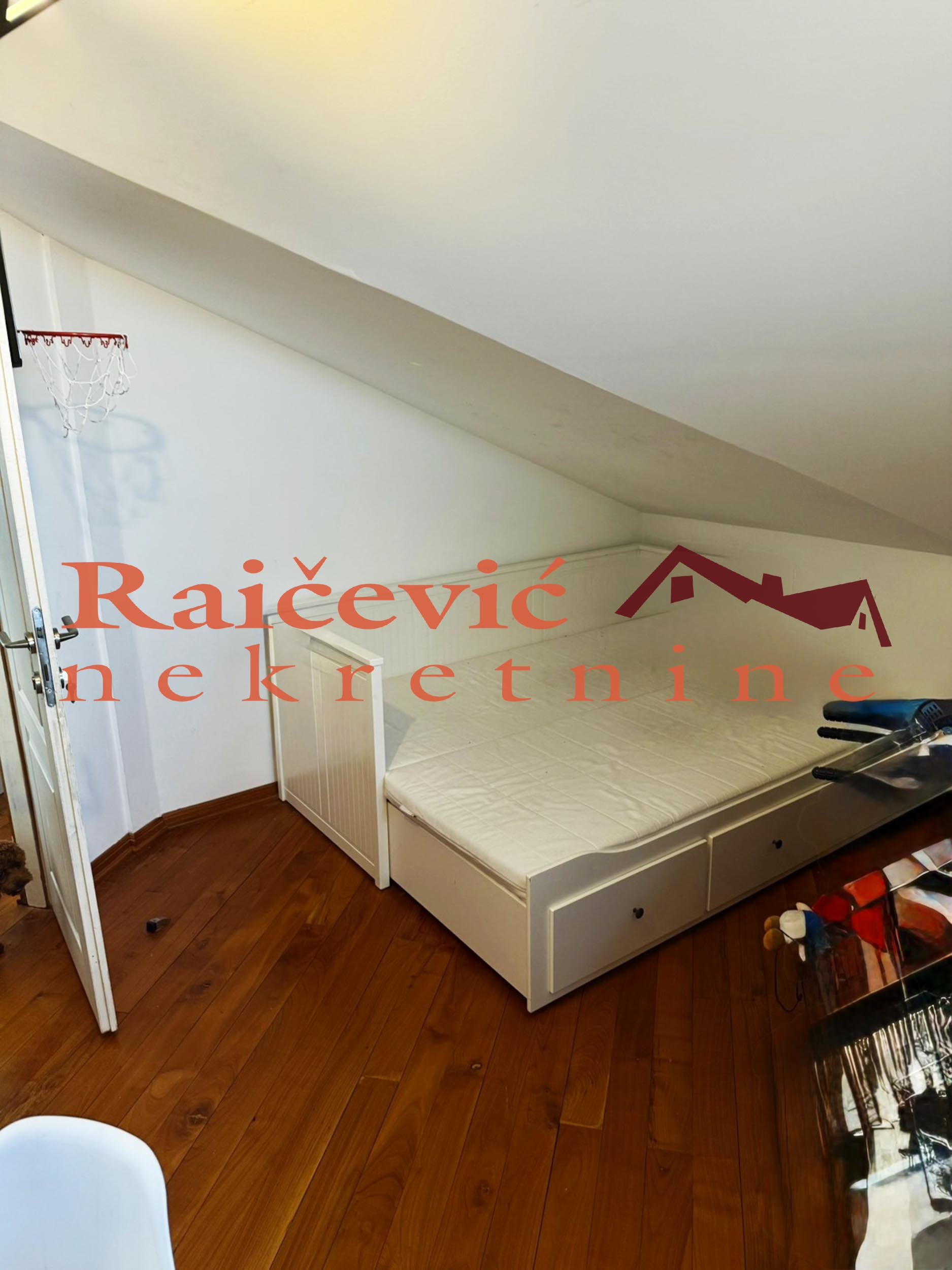 Stan Prodaja Beograd Dorćol 66 m2
