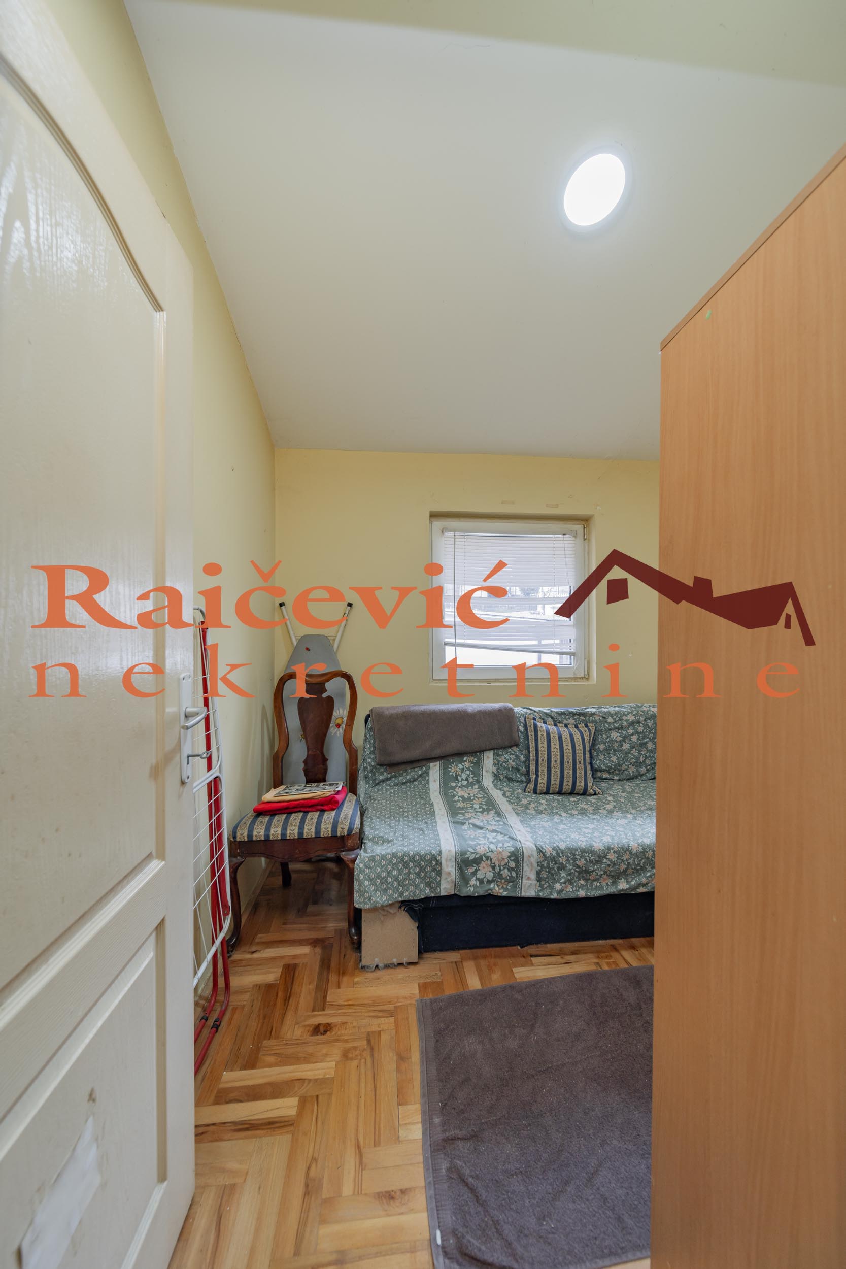 Dvosoban stan na prodaju, Kneževac, Beograd, 31m², 87.000 €