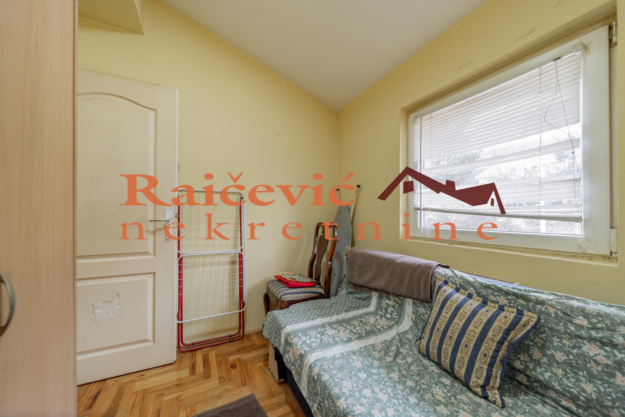 Dvosoban stan na prodaju, Kneževac, Beograd, 31m², 87.000 €