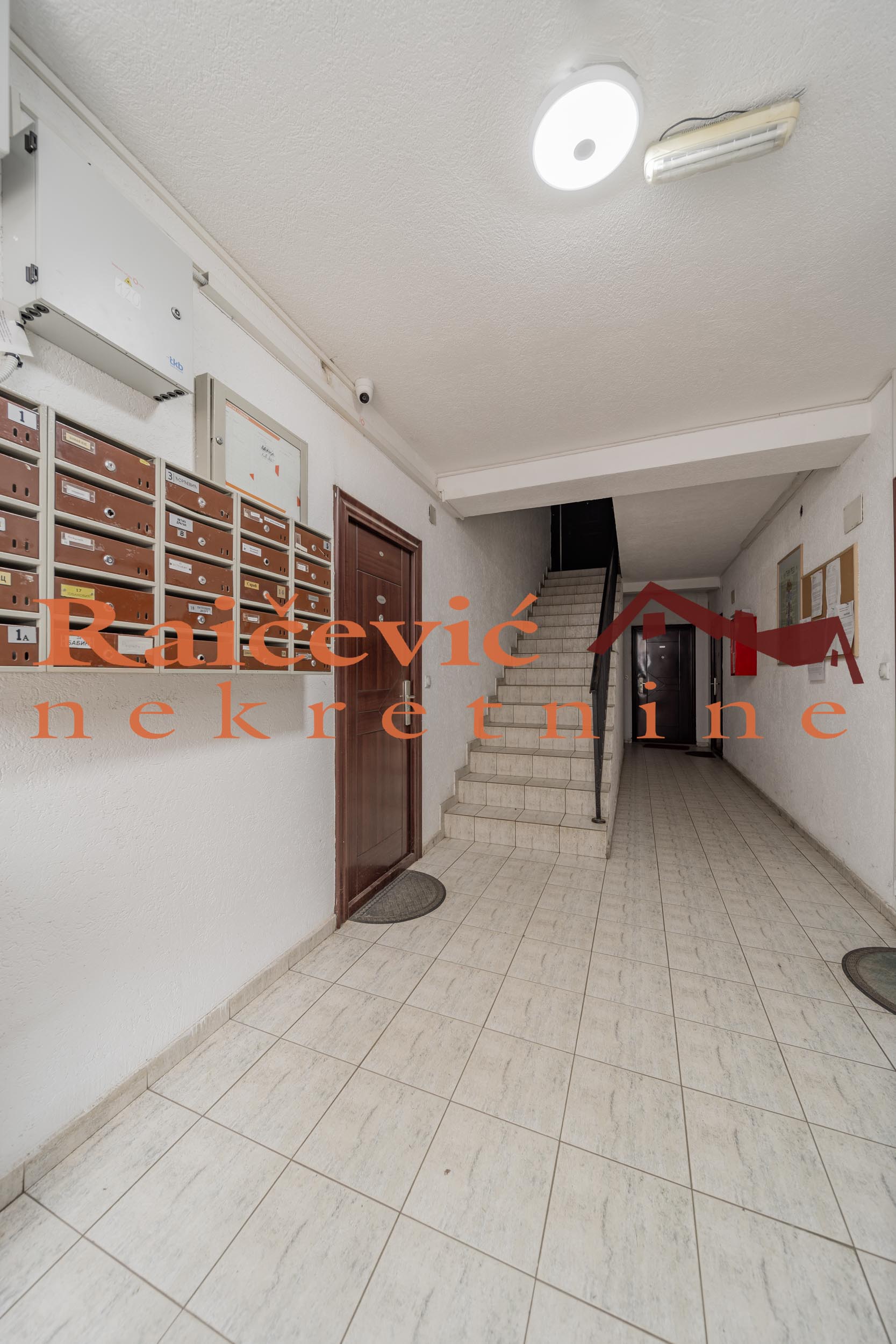 Dvosoban stan na prodaju, Kneževac, Beograd, 31m², 87.000 €