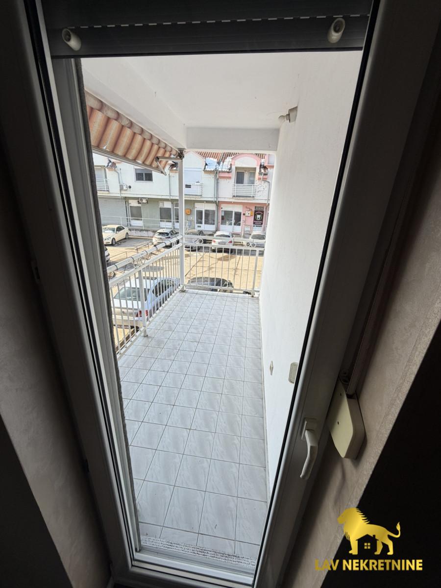 1777483271_69253cf7d82e Četvorosoban stan na prodaju, Centar, Inđija, 94m², 154.500 €