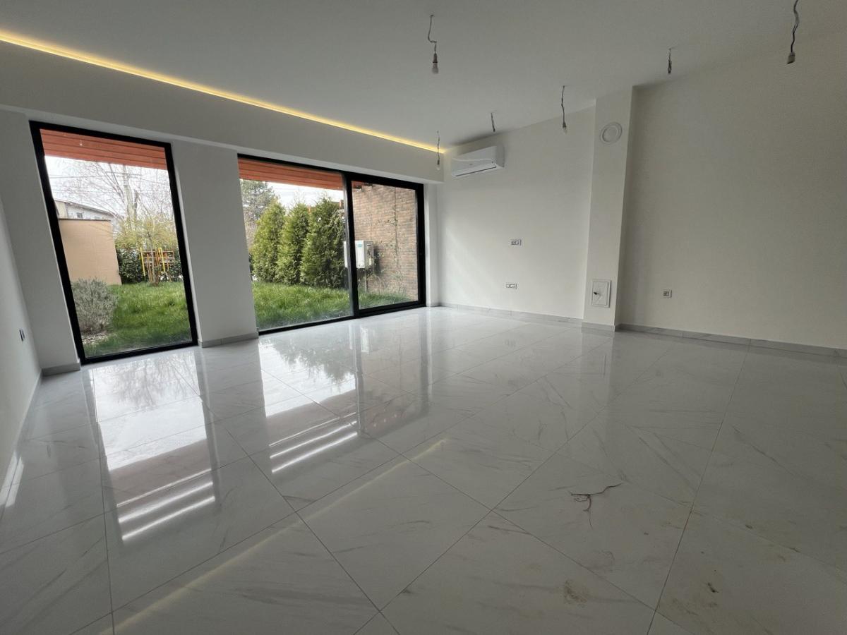 Kuća Prodaja Novi Sad Kuća Prodaja Novi Sad Popovica 181 m2