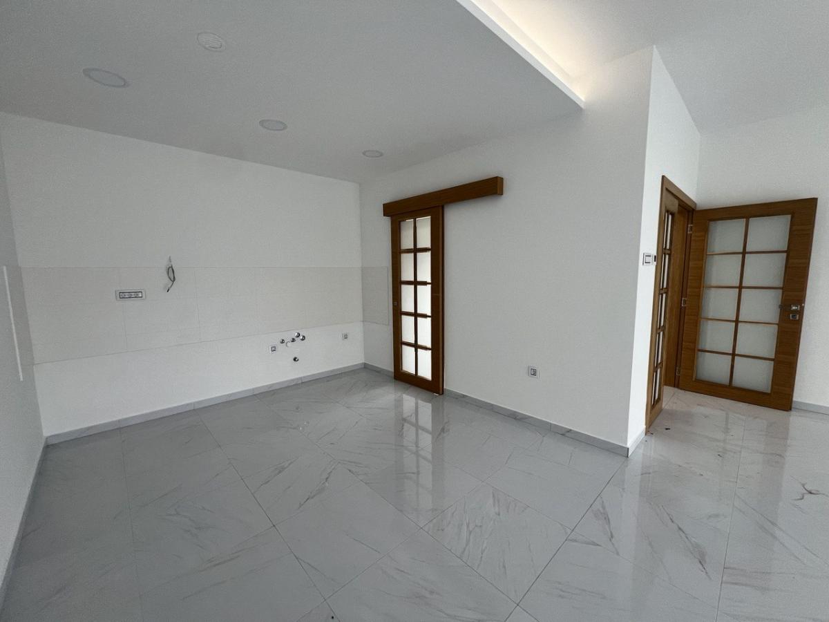 Kuća Prodaja Novi Sad Kuća Prodaja Novi Sad Popovica 181 m2