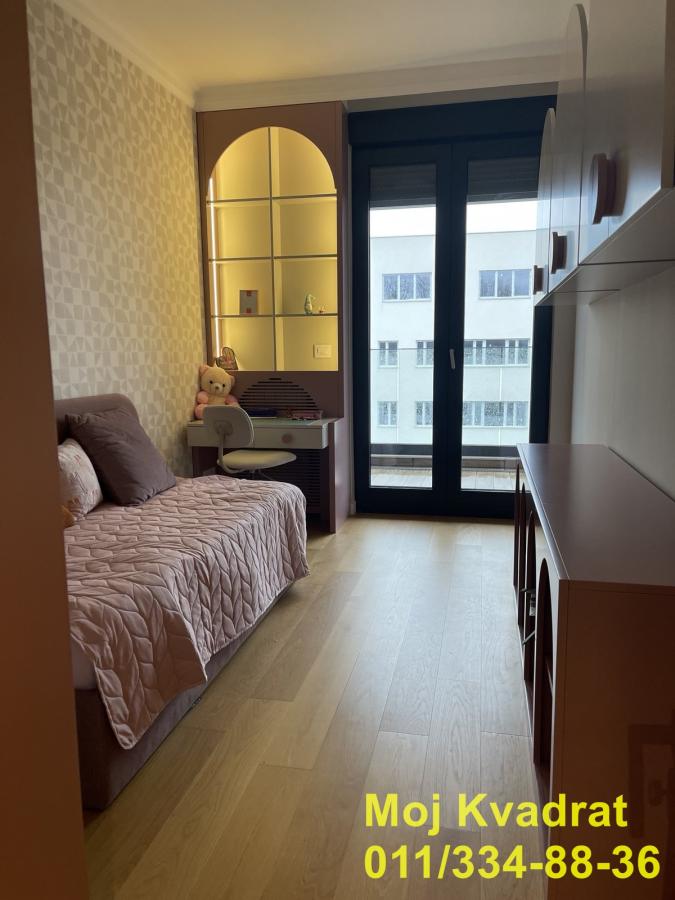 index Četvorosoban stan na prodaju, Tošin Bunar, Beograd, 176m², 7. sprat, 692.000 €