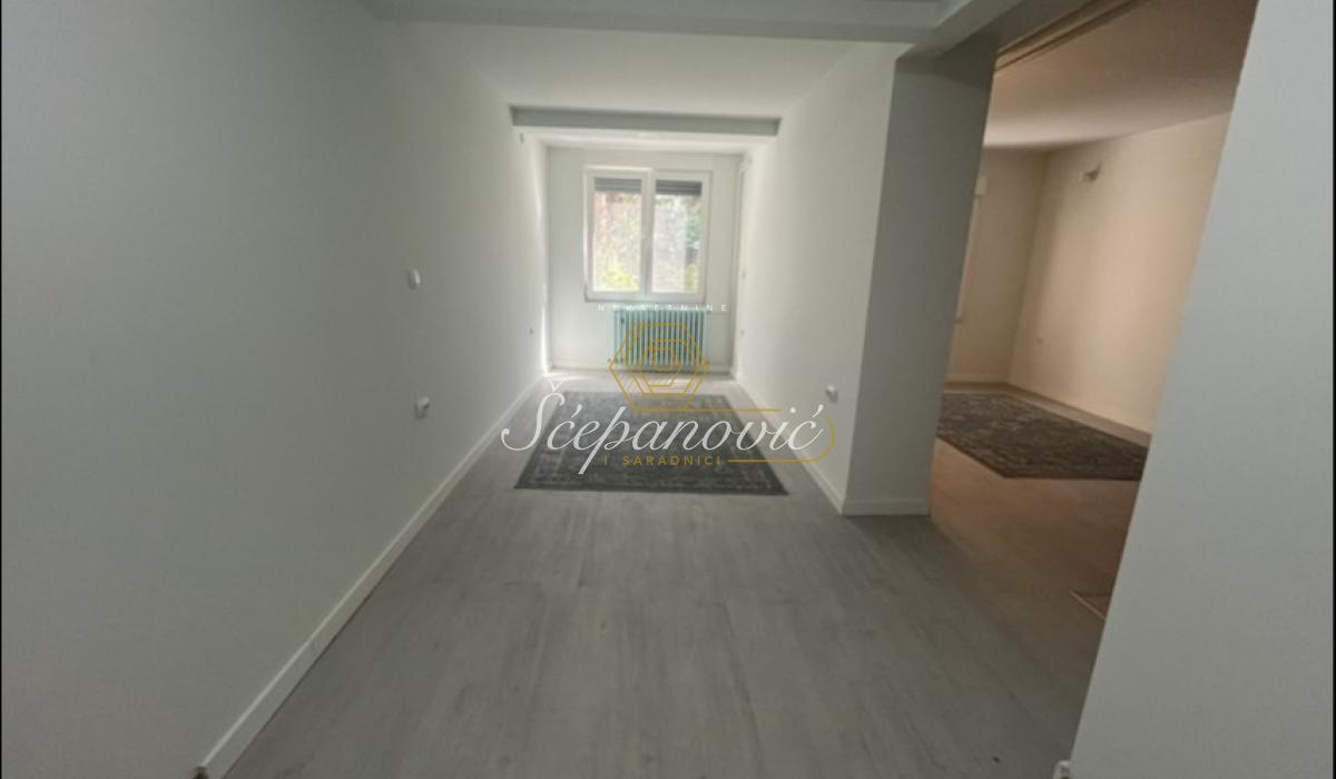 Stan Prodaja Novi Sad  37 m2