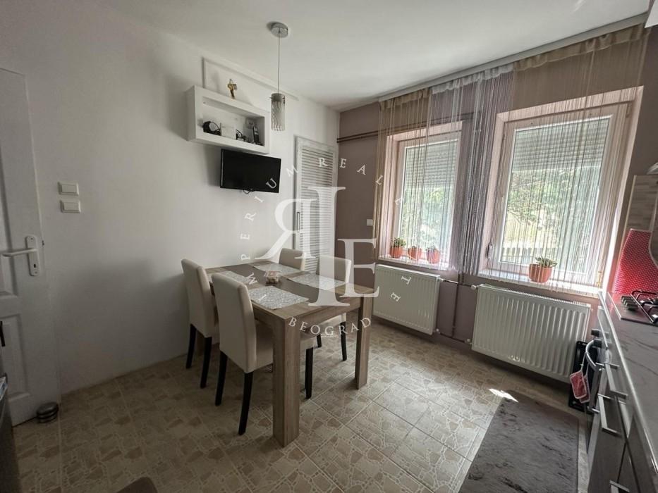 Kuća Prodaja Beočin  188 m2
