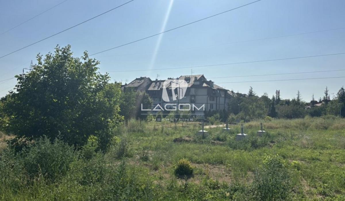 Plac Prodaja Beograd Plac Prodaja Beograd Resnik 1994 m2