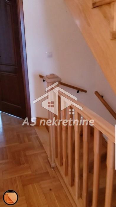 Kuća Izdavanje Beograd Dedinje 220 m2