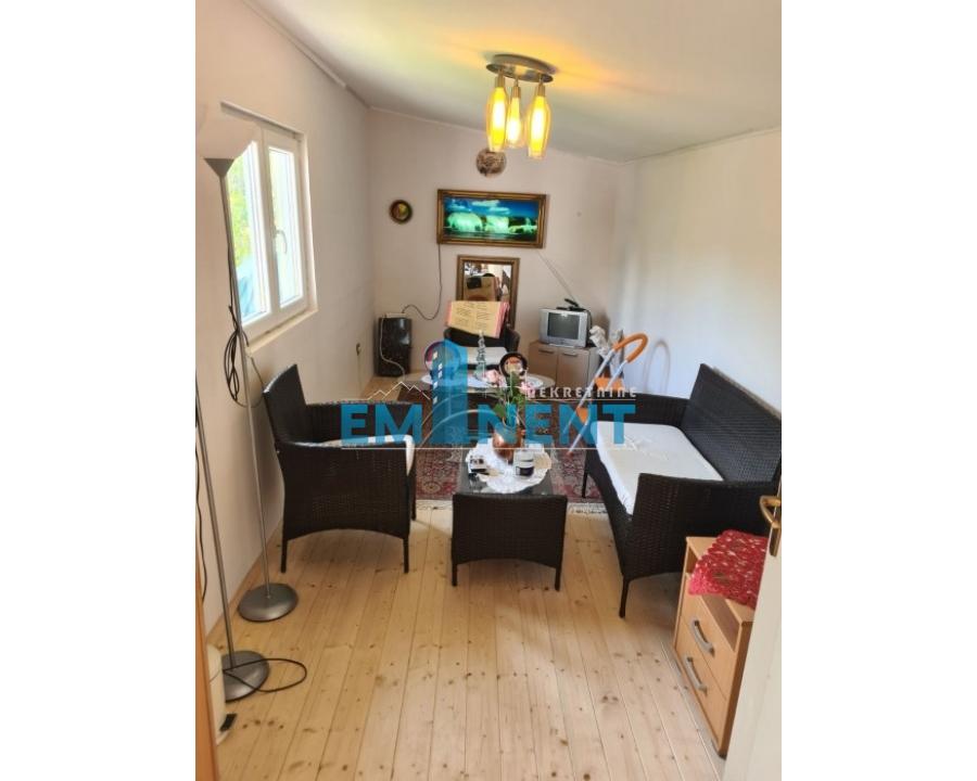 izdavanje-kuca-beograd-xTaQ0Y7kcQ Kuća na prodaju, Slankamenački Vinogradi, Inđija, 150m², 65.000 €