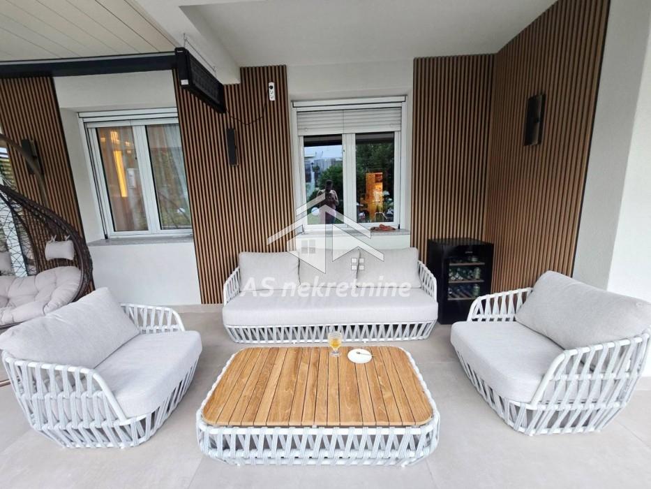 izdavanje-kuca-jBj6f0T0cS Petosoban stan za izdavanje, Dedinje, Beograd, 240m², 4.000 €/mes