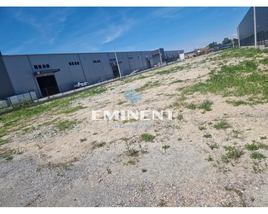 Plac Izdavanje Beograd Batajnica 3000 m2